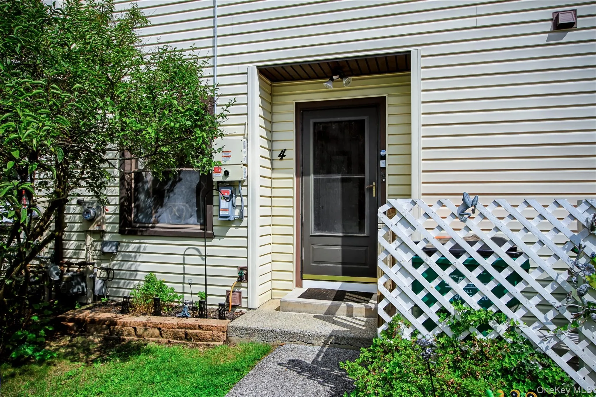 4 Sycamore Drive, Beacon, NY, 3 Bedrooms Bedrooms, 7 Rooms Rooms,1 BathroomBathrooms,Residential,For Rent,Sycamore,0,1044925 4 Sycamore Drive, Beacon, NY, 3 Bedrooms Bedrooms, 7 Rooms Rooms,1 BathroomBathrooms,Residential,For Rent,Sycamore,0,1044925