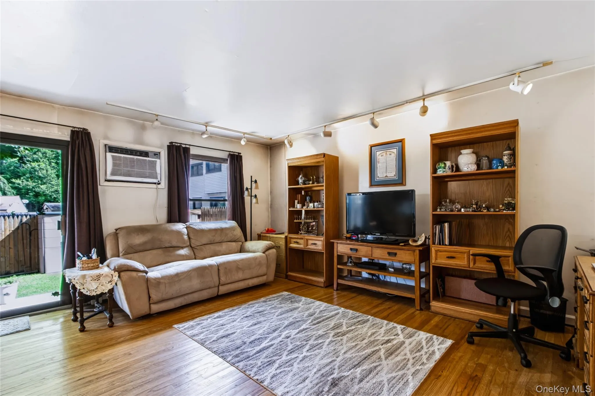 4 Sycamore Drive, Beacon, NY, 3 Bedrooms Bedrooms, 7 Rooms Rooms,1 BathroomBathrooms,Residential,For Rent,Sycamore,0,1044925 4 Sycamore Drive, Beacon, NY, 3 Bedrooms Bedrooms, 7 Rooms Rooms,1 BathroomBathrooms,Residential,For Rent,Sycamore,0,1044925