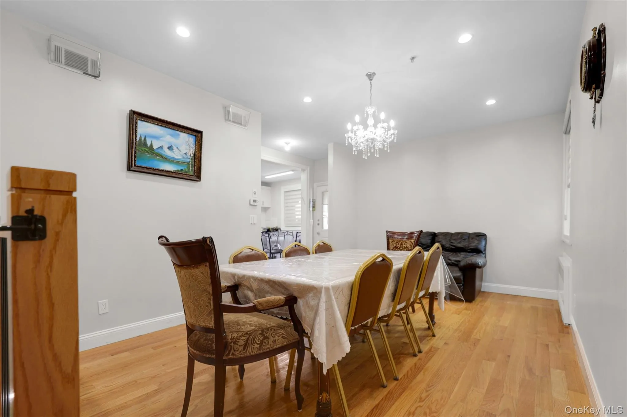 39 Decatur Avenue, Ramapo, NY, 4 Bedrooms Bedrooms, 8 Rooms Rooms,2 BathroomsBathrooms,Residential,For Rent,Decatur,0,1044932 39 Decatur Avenue, Ramapo, NY, 4 Bedrooms Bedrooms, 8 Rooms Rooms,2 BathroomsBathrooms,Residential,For Rent,Decatur,0,1044932