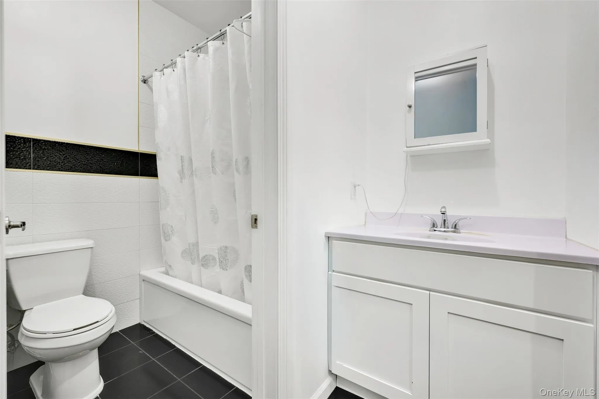 39 Decatur Avenue, Ramapo, NY, 4 Bedrooms Bedrooms, 8 Rooms Rooms,2 BathroomsBathrooms,Residential,For Rent,Decatur,0,1044932 39 Decatur Avenue, Ramapo, NY, 4 Bedrooms Bedrooms, 8 Rooms Rooms,2 BathroomsBathrooms,Residential,For Rent,Decatur,0,1044932