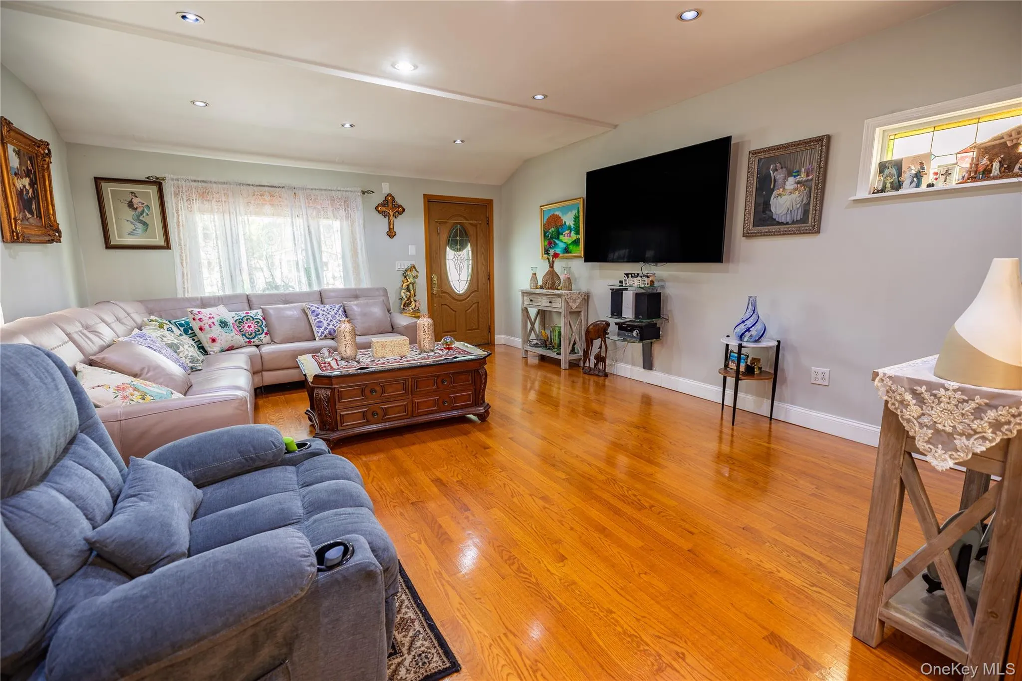 13043 Lefferts Boulevard, New York, NY, 3 Bedrooms Bedrooms, 6 Rooms Rooms,1 BathroomBathrooms,Residential,For Rent,Lefferts,0,1044933 13043 Lefferts Boulevard, New York, NY, 3 Bedrooms Bedrooms, 6 Rooms Rooms,1 BathroomBathrooms,Residential,For Rent,Lefferts,0,1044933