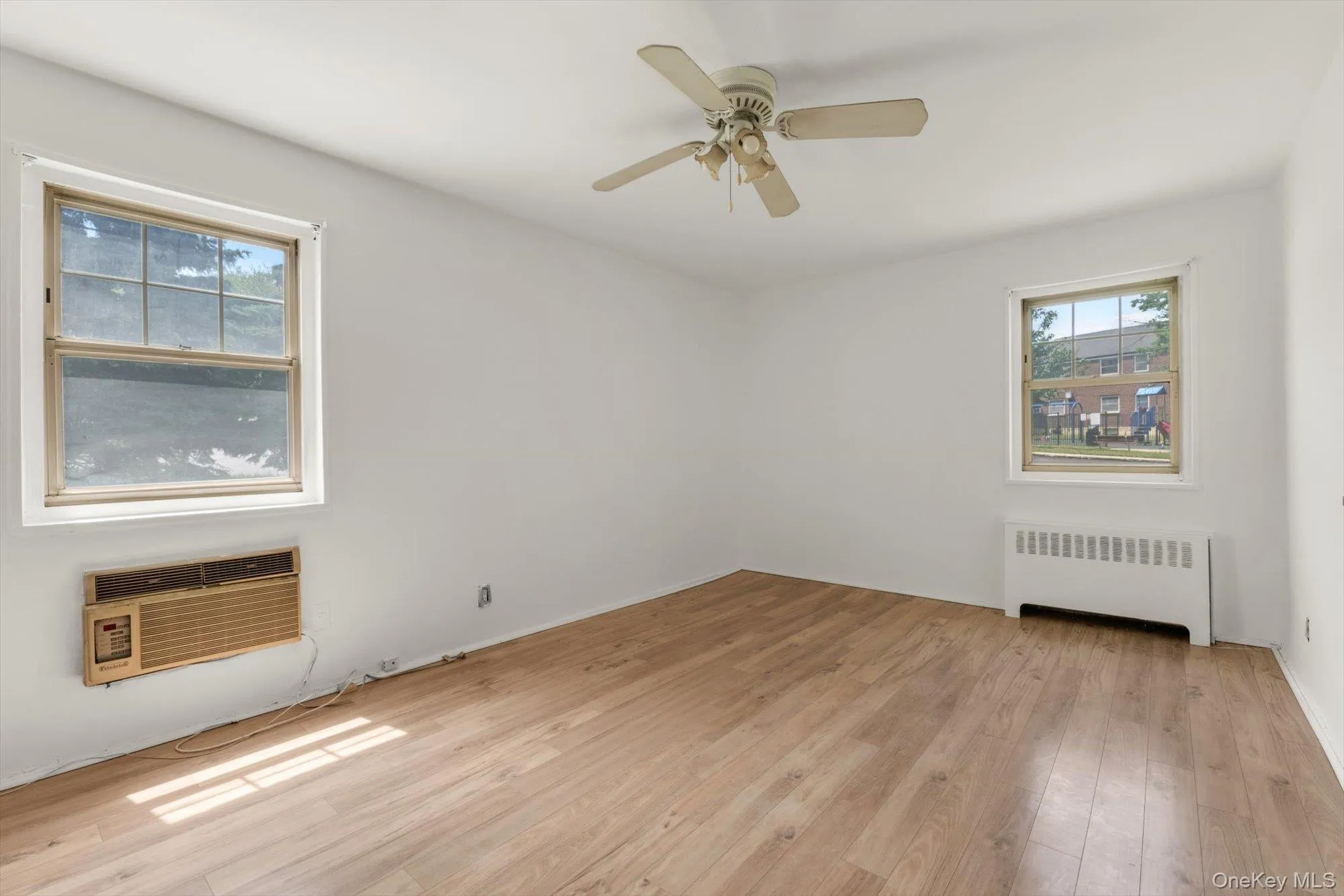 251-16 58th Avenue, New York, NY, 1 Bedroom Bedrooms, 4 Rooms Rooms,1 BathroomBathrooms,Residential,For Rent,58th Avenue,0,1044937 251-16 58th Avenue, New York, NY, 1 Bedroom Bedrooms, 4 Rooms Rooms,1 BathroomBathrooms,Residential,For Rent,58th Avenue,0,1044937