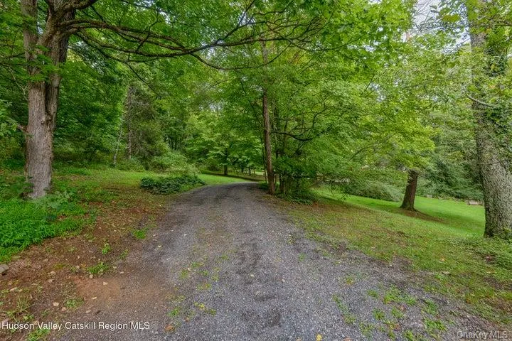 583 Swartekill Road, Esopus, NY, 3 Bedrooms Bedrooms, 9 Rooms Rooms,1 BathroomBathrooms,Residential,For Rent,Swartekill,0,1044938 583 Swartekill Road, Esopus, NY, 3 Bedrooms Bedrooms, 9 Rooms Rooms,1 BathroomBathrooms,Residential,For Rent,Swartekill,0,1044938
