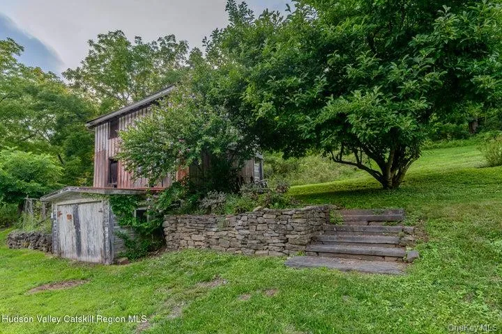 583 Swartekill Road, Esopus, NY, 3 Bedrooms Bedrooms, 9 Rooms Rooms,1 BathroomBathrooms,Residential,For Rent,Swartekill,0,1044938 583 Swartekill Road, Esopus, NY, 3 Bedrooms Bedrooms, 9 Rooms Rooms,1 BathroomBathrooms,Residential,For Rent,Swartekill,0,1044938