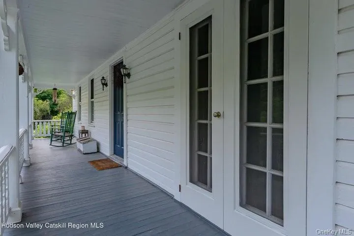 583 Swartekill Road, Esopus, NY, 3 Bedrooms Bedrooms, 9 Rooms Rooms,1 BathroomBathrooms,Residential,For Rent,Swartekill,0,1044938 583 Swartekill Road, Esopus, NY, 3 Bedrooms Bedrooms, 9 Rooms Rooms,1 BathroomBathrooms,Residential,For Rent,Swartekill,0,1044938