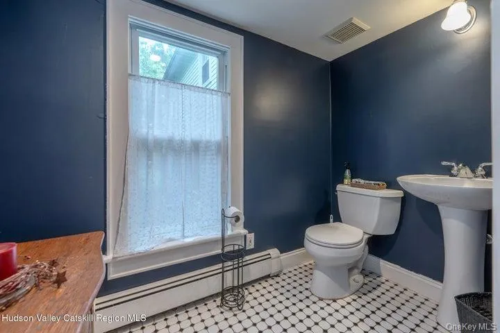 583 Swartekill Road, Esopus, NY, 3 Bedrooms Bedrooms, 9 Rooms Rooms,1 BathroomBathrooms,Residential,For Rent,Swartekill,0,1044938 583 Swartekill Road, Esopus, NY, 3 Bedrooms Bedrooms, 9 Rooms Rooms,1 BathroomBathrooms,Residential,For Rent,Swartekill,0,1044938