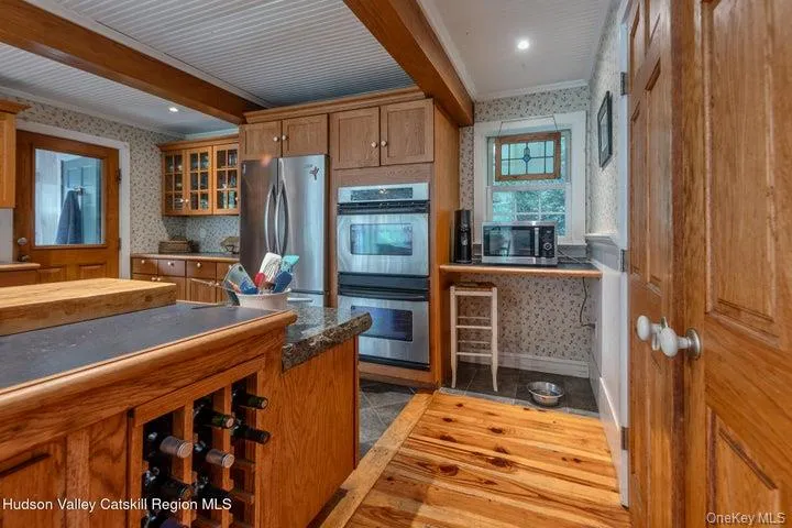 583 Swartekill Road, Esopus, NY, 3 Bedrooms Bedrooms, 9 Rooms Rooms,1 BathroomBathrooms,Residential,For Rent,Swartekill,0,1044938 583 Swartekill Road, Esopus, NY, 3 Bedrooms Bedrooms, 9 Rooms Rooms,1 BathroomBathrooms,Residential,For Rent,Swartekill,0,1044938