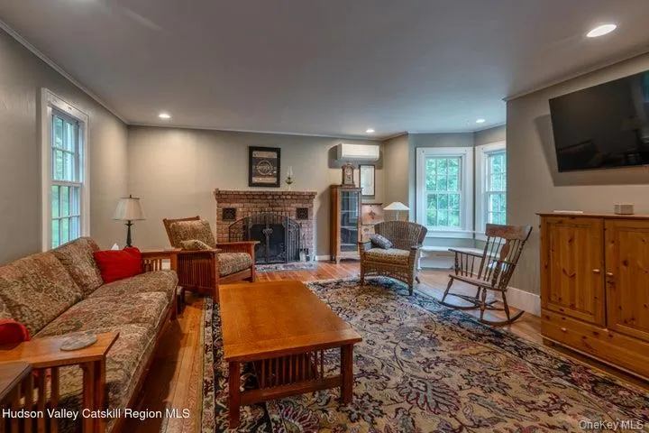583 Swartekill Road, Esopus, NY, 3 Bedrooms Bedrooms, 9 Rooms Rooms,1 BathroomBathrooms,Residential,For Rent,Swartekill,0,1044938 583 Swartekill Road, Esopus, NY, 3 Bedrooms Bedrooms, 9 Rooms Rooms,1 BathroomBathrooms,Residential,For Rent,Swartekill,0,1044938