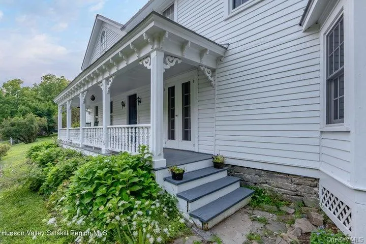 583 Swartekill Road, Esopus, NY, 3 Bedrooms Bedrooms, 9 Rooms Rooms,1 BathroomBathrooms,Residential,For Rent,Swartekill,0,1044938 583 Swartekill Road, Esopus, NY, 3 Bedrooms Bedrooms, 9 Rooms Rooms,1 BathroomBathrooms,Residential,For Rent,Swartekill,0,1044938