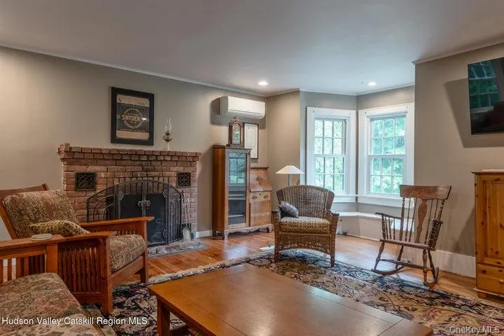 583 Swartekill Road, Esopus, NY, 3 Bedrooms Bedrooms, 9 Rooms Rooms,1 BathroomBathrooms,Residential,For Rent,Swartekill,0,1044938 583 Swartekill Road, Esopus, NY, 3 Bedrooms Bedrooms, 9 Rooms Rooms,1 BathroomBathrooms,Residential,For Rent,Swartekill,0,1044938