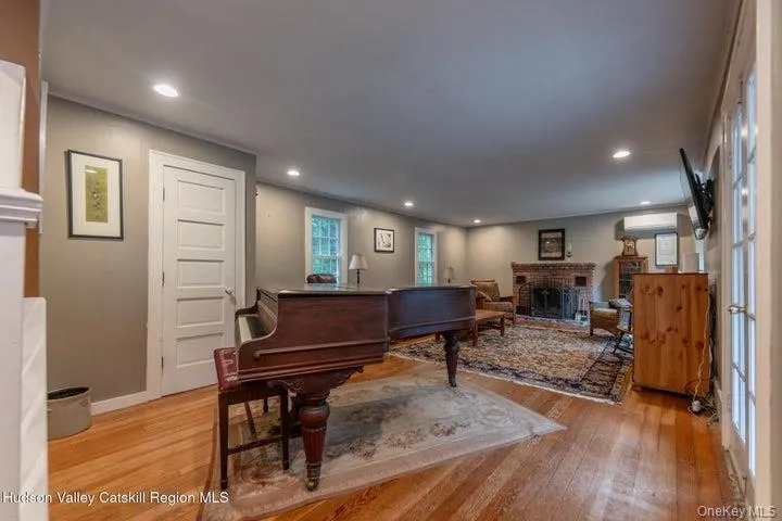 583 Swartekill Road, Esopus, NY, 3 Bedrooms Bedrooms, 9 Rooms Rooms,1 BathroomBathrooms,Residential,For Rent,Swartekill,0,1044938 583 Swartekill Road, Esopus, NY, 3 Bedrooms Bedrooms, 9 Rooms Rooms,1 BathroomBathrooms,Residential,For Rent,Swartekill,0,1044938