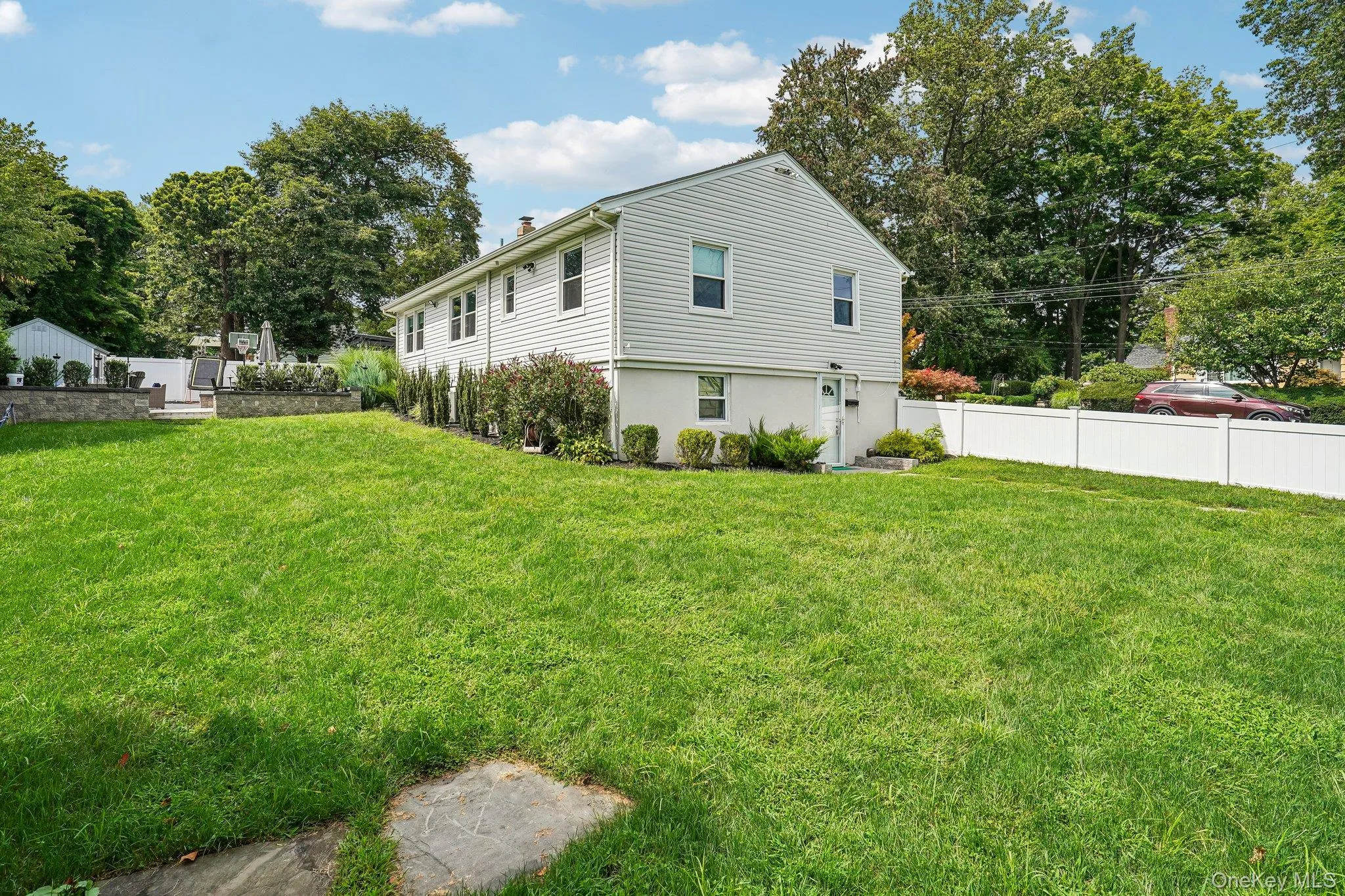 27 Pierce Street, Clarkstown, NY, 3 Bedrooms Bedrooms, 8 Rooms Rooms,1 BathroomBathrooms,Residential,For Rent,Pierce,0,1044939 27 Pierce Street, Clarkstown, NY, 3 Bedrooms Bedrooms, 8 Rooms Rooms,1 BathroomBathrooms,Residential,For Rent,Pierce,0,1044939