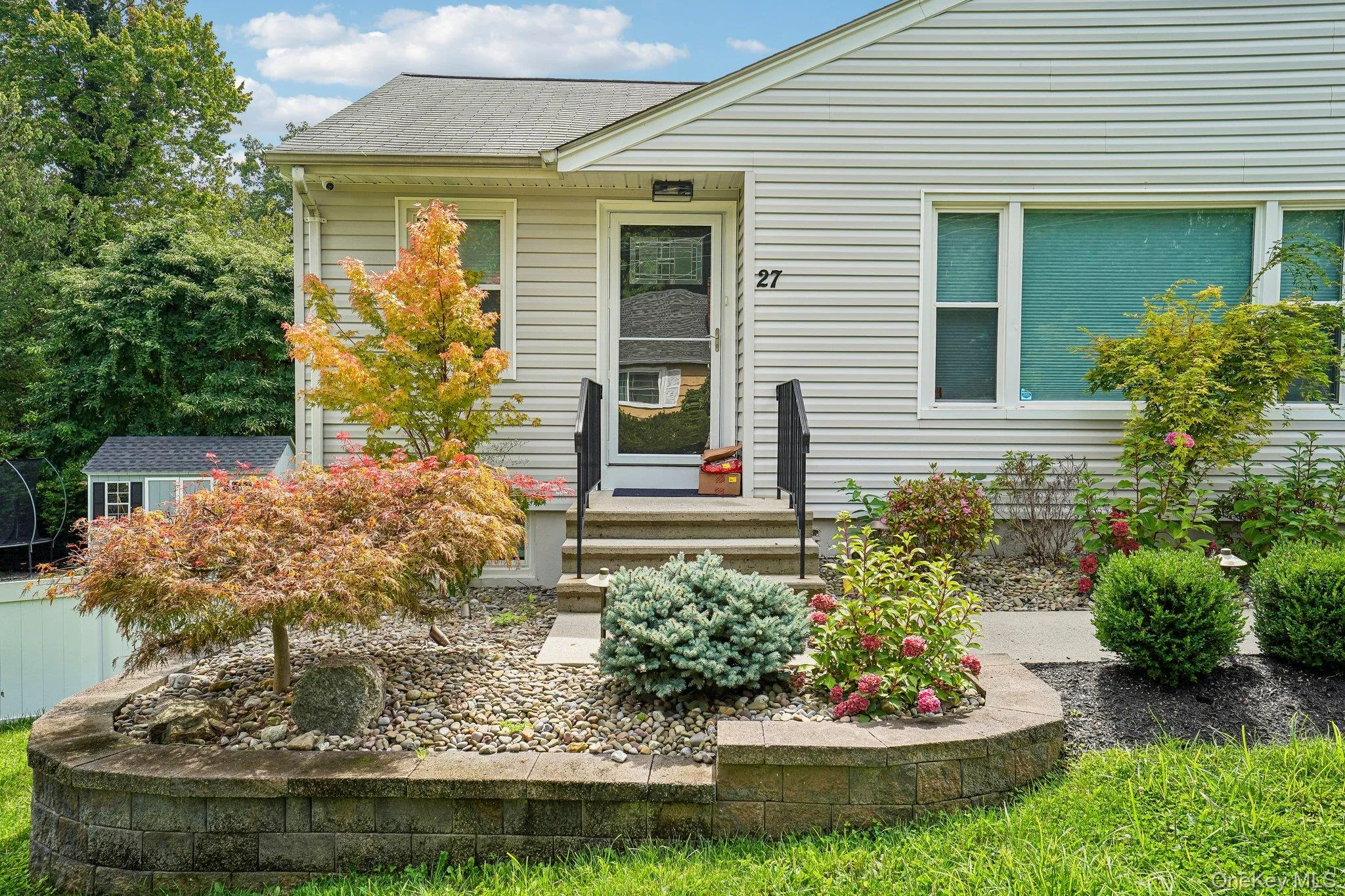 27 Pierce Street, Clarkstown, NY, 3 Bedrooms Bedrooms, 8 Rooms Rooms,1 BathroomBathrooms,Residential,For Rent,Pierce,0,1044939 27 Pierce Street, Clarkstown, NY, 3 Bedrooms Bedrooms, 8 Rooms Rooms,1 BathroomBathrooms,Residential,For Rent,Pierce,0,1044939
