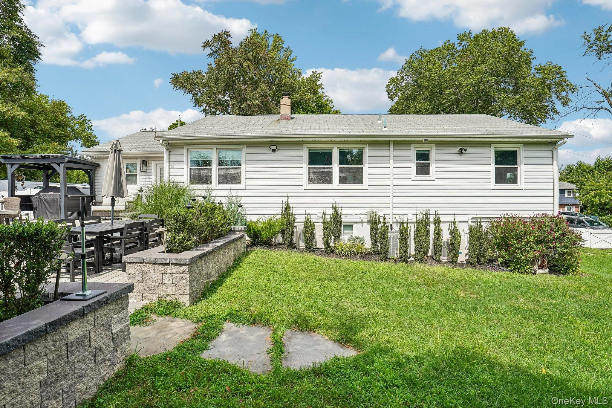 27 Pierce Street, Clarkstown, NY, 3 Bedrooms Bedrooms, 8 Rooms Rooms,1 BathroomBathrooms,Residential,For Rent,Pierce,0,1044939 27 Pierce Street, Clarkstown, NY, 3 Bedrooms Bedrooms, 8 Rooms Rooms,1 BathroomBathrooms,Residential,For Rent,Pierce,0,1044939