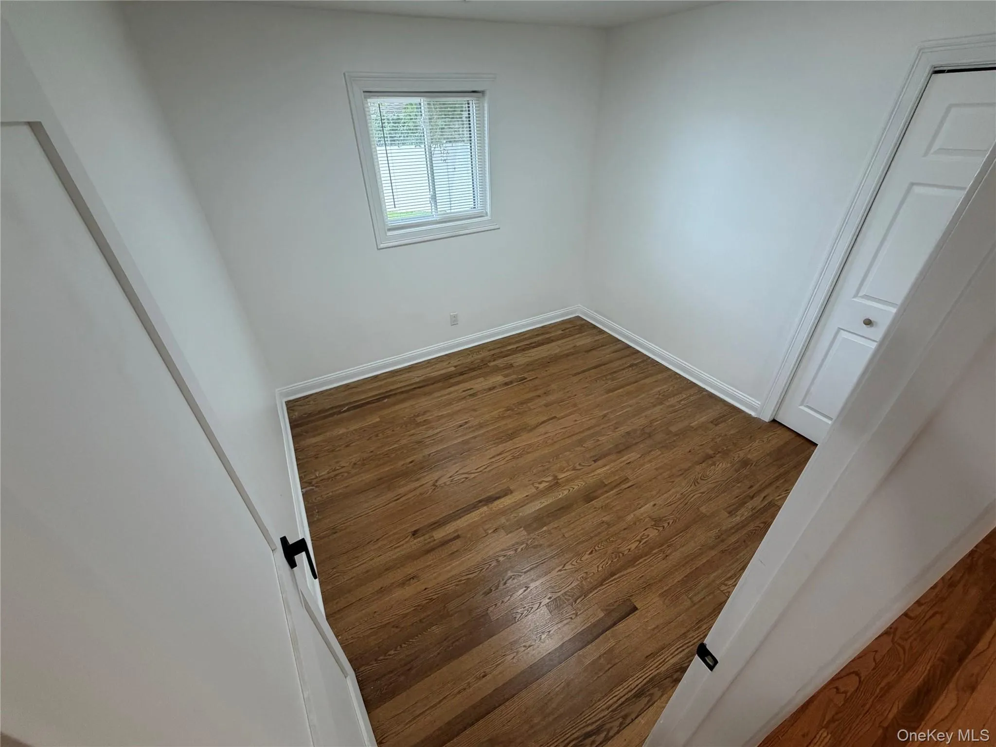 58 Amherst Lane, Oyster Bay, NY, 3 Bedrooms Bedrooms, 8 Rooms Rooms,1 BathroomBathrooms,Residential Lease,For Rent,Amherst,0,1044942 58 Amherst Lane, Oyster Bay, NY, 3 Bedrooms Bedrooms, 8 Rooms Rooms,1 BathroomBathrooms,Residential Lease,For Rent,Amherst,0,1044942