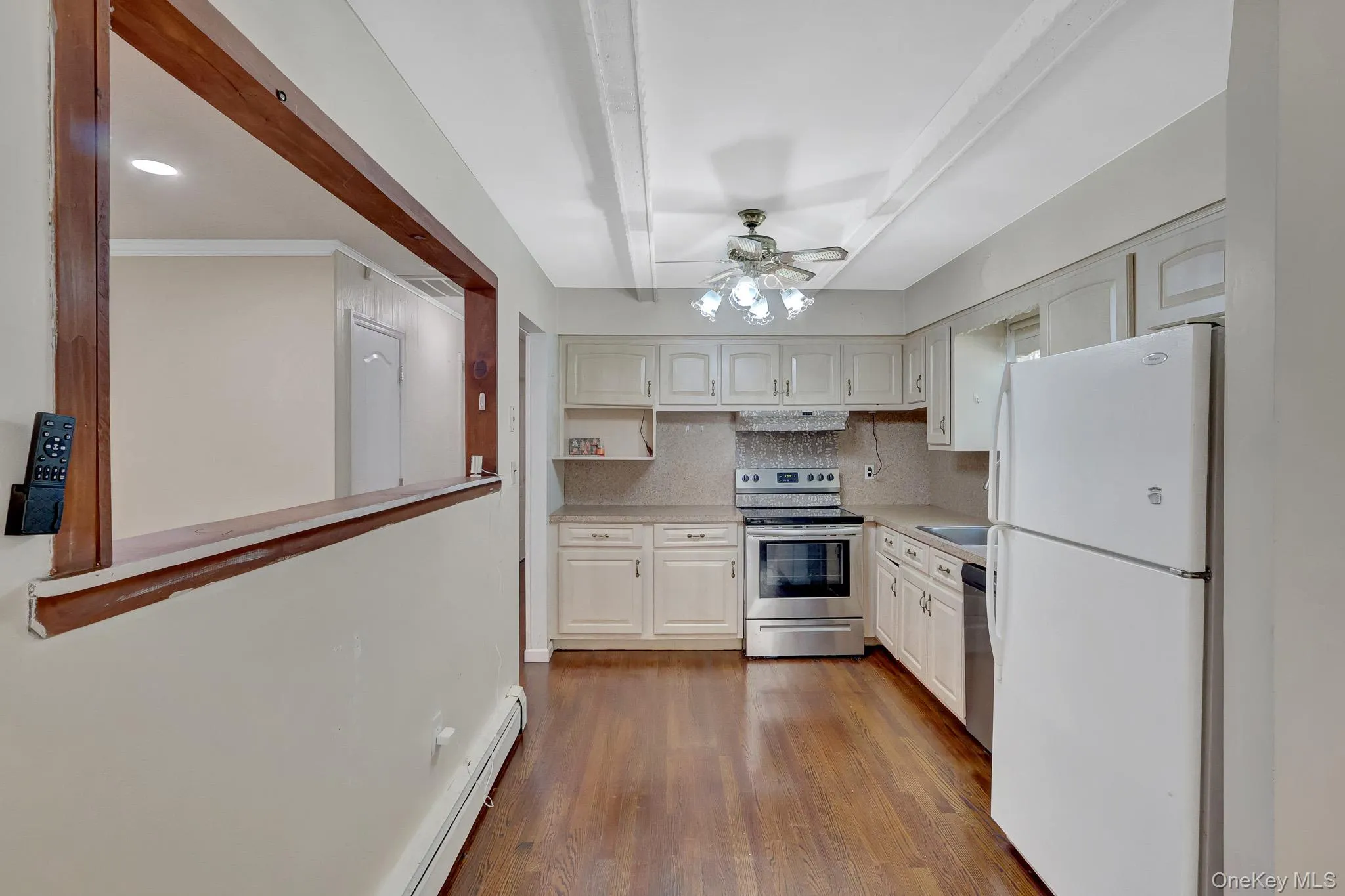 41 Hopes Avenue, Brookhaven, NY, 3 Bedrooms Bedrooms, 7 Rooms Rooms,2 BathroomsBathrooms,Residential,For Rent,Hopes,0,1044943 41 Hopes Avenue, Brookhaven, NY, 3 Bedrooms Bedrooms, 7 Rooms Rooms,2 BathroomsBathrooms,Residential,For Rent,Hopes,0,1044943