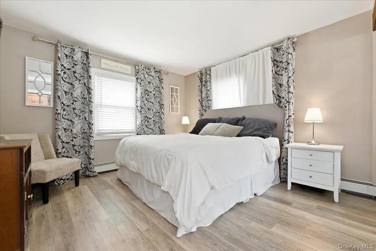 626 Central Avenue, Oyster Bay, NY, 3 Bedrooms Bedrooms, 7 Rooms Rooms,1 BathroomBathrooms,Residential,For Rent,Central,0,1044947 626 Central Avenue, Oyster Bay, NY, 3 Bedrooms Bedrooms, 7 Rooms Rooms,1 BathroomBathrooms,Residential,For Rent,Central,0,1044947