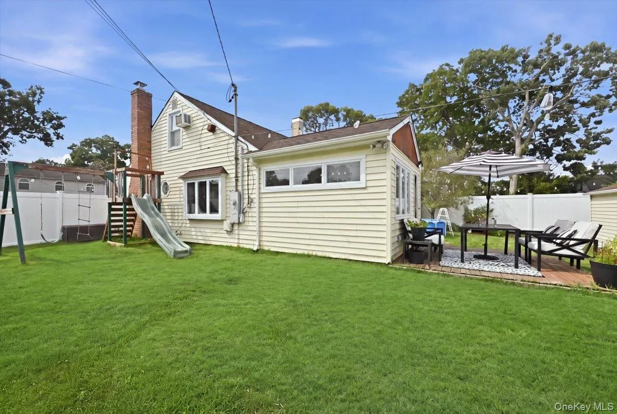 626 Central Avenue, Oyster Bay, NY, 3 Bedrooms Bedrooms, 7 Rooms Rooms,1 BathroomBathrooms,Residential,For Rent,Central,0,1044947 626 Central Avenue, Oyster Bay, NY, 3 Bedrooms Bedrooms, 7 Rooms Rooms,1 BathroomBathrooms,Residential,For Rent,Central,0,1044947