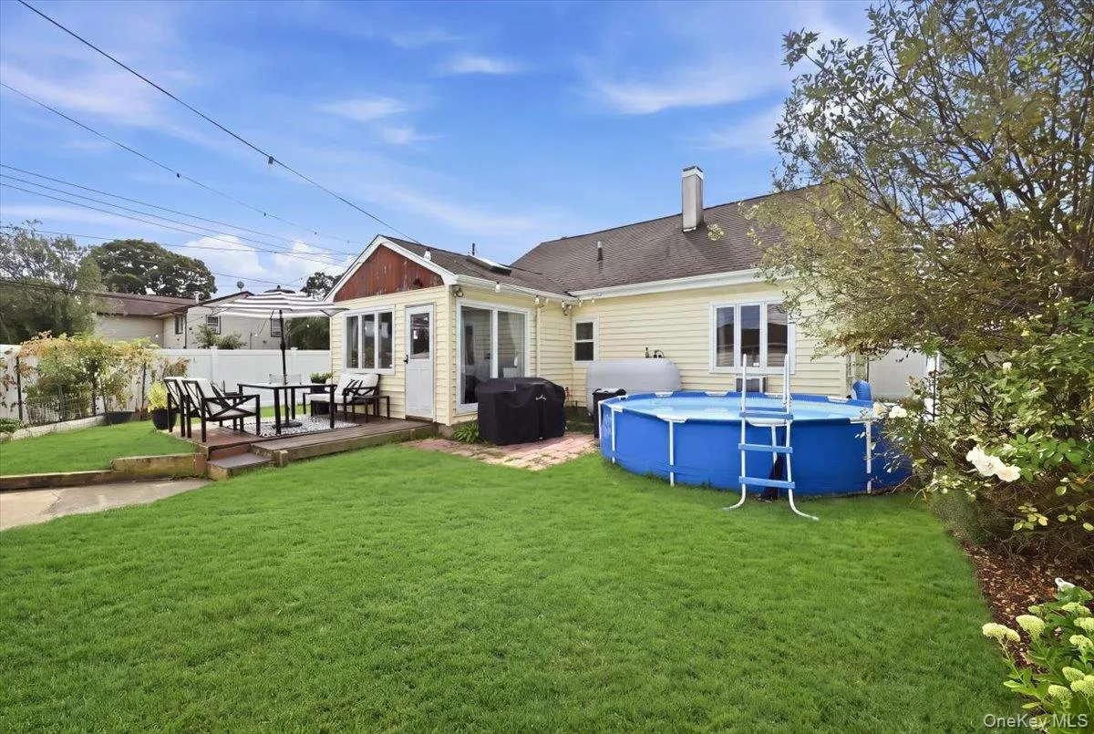 626 Central Avenue, Oyster Bay, NY, 3 Bedrooms Bedrooms, 7 Rooms Rooms,1 BathroomBathrooms,Residential,For Rent,Central,0,1044947 626 Central Avenue, Oyster Bay, NY, 3 Bedrooms Bedrooms, 7 Rooms Rooms,1 BathroomBathrooms,Residential,For Rent,Central,0,1044947