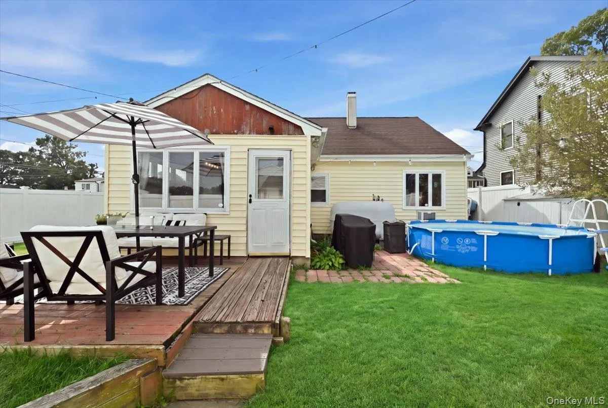 626 Central Avenue, Oyster Bay, NY, 3 Bedrooms Bedrooms, 7 Rooms Rooms,1 BathroomBathrooms,Residential,For Rent,Central,0,1044947 626 Central Avenue, Oyster Bay, NY, 3 Bedrooms Bedrooms, 7 Rooms Rooms,1 BathroomBathrooms,Residential,For Rent,Central,0,1044947