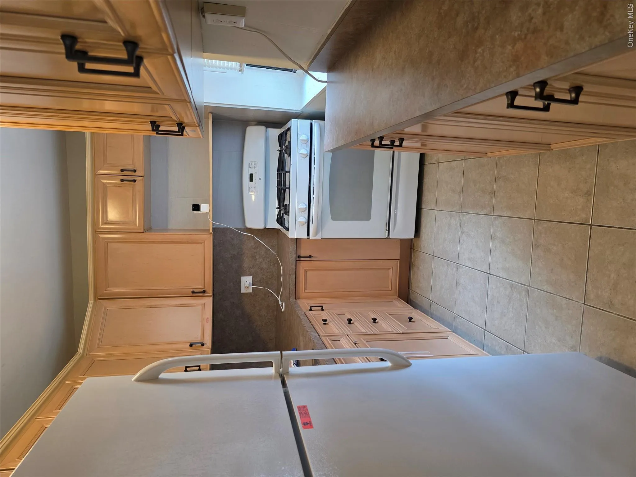 144-04 78 Avenue, New York, NY, 2 Bedrooms Bedrooms, 5 Rooms Rooms,1 BathroomBathrooms,Residential Lease,For Rent,78,0,1044949 144-04 78 Avenue, New York, NY, 2 Bedrooms Bedrooms, 5 Rooms Rooms,1 BathroomBathrooms,Residential Lease,For Rent,78,0,1044949