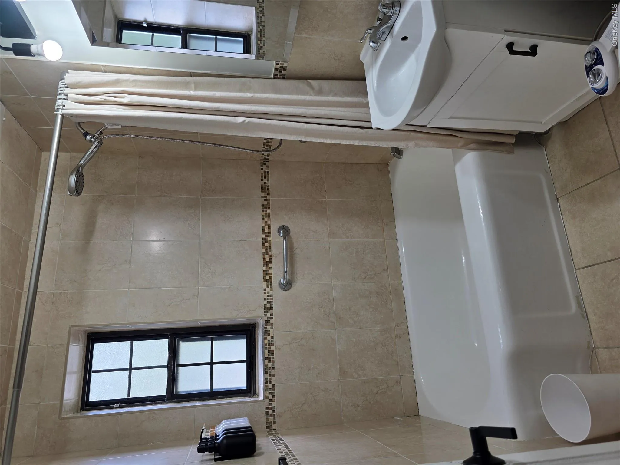 144-04 78 Avenue, New York, NY, 2 Bedrooms Bedrooms, 5 Rooms Rooms,1 BathroomBathrooms,Residential Lease,For Rent,78,0,1044949 144-04 78 Avenue, New York, NY, 2 Bedrooms Bedrooms, 5 Rooms Rooms,1 BathroomBathrooms,Residential Lease,For Rent,78,0,1044949