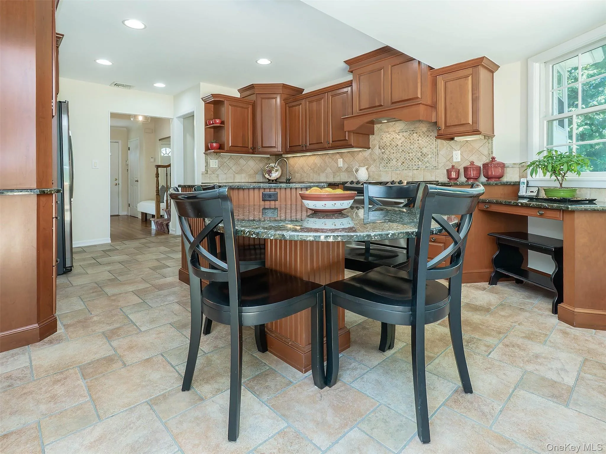 65 Essex Court, North Hempstead, NY, 3 Bedrooms Bedrooms, 7 Rooms Rooms,2 BathroomsBathrooms,Residential,For Rent,Essex,0,1044951 65 Essex Court, North Hempstead, NY, 3 Bedrooms Bedrooms, 7 Rooms Rooms,2 BathroomsBathrooms,Residential,For Rent,Essex,0,1044951