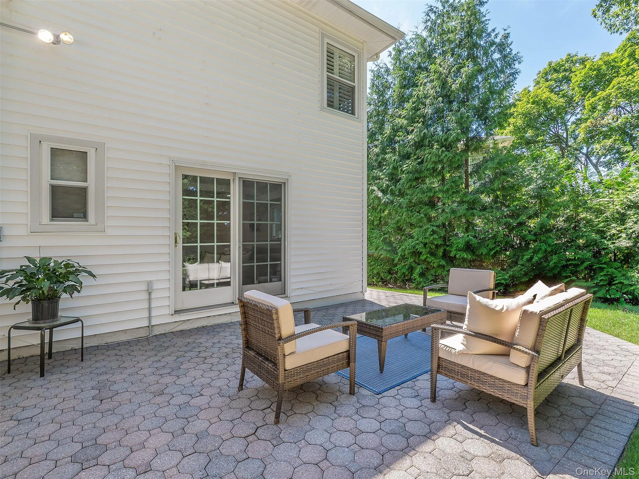 65 Essex Court, North Hempstead, NY, 3 Bedrooms Bedrooms, 7 Rooms Rooms,2 BathroomsBathrooms,Residential,For Rent,Essex,0,1044951 65 Essex Court, North Hempstead, NY, 3 Bedrooms Bedrooms, 7 Rooms Rooms,2 BathroomsBathrooms,Residential,For Rent,Essex,0,1044951