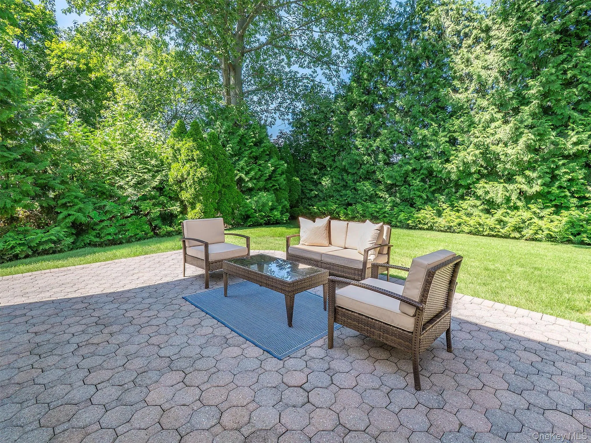 65 Essex Court, North Hempstead, NY, 3 Bedrooms Bedrooms, 7 Rooms Rooms,2 BathroomsBathrooms,Residential,For Rent,Essex,0,1044951 65 Essex Court, North Hempstead, NY, 3 Bedrooms Bedrooms, 7 Rooms Rooms,2 BathroomsBathrooms,Residential,For Rent,Essex,0,1044951
