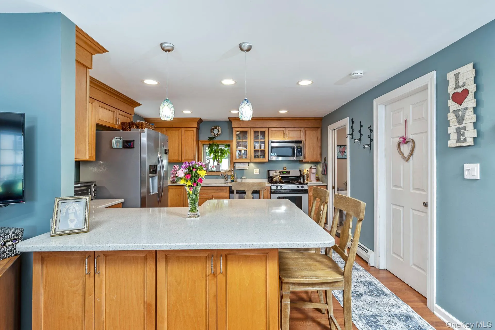 314 6th Avenue, Smithtown, NY, 3 Bedrooms Bedrooms, 5 Rooms Rooms,1 BathroomBathrooms,Residential,For Rent,6th,0,1044955 314 6th Avenue, Smithtown, NY, 3 Bedrooms Bedrooms, 5 Rooms Rooms,1 BathroomBathrooms,Residential,For Rent,6th,0,1044955