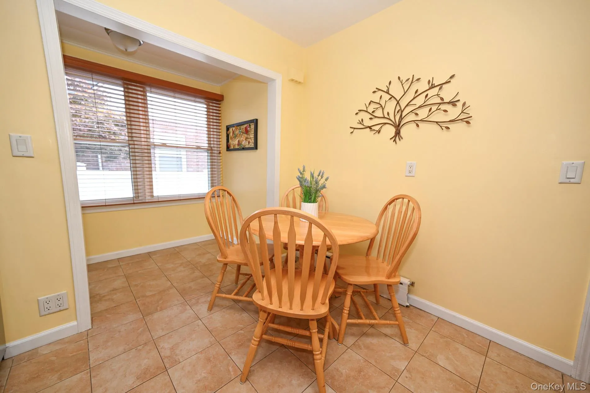 1073 Hancock Avenue, Hempstead, NY, 2 Bedrooms Bedrooms, 6 Rooms Rooms,1 BathroomBathrooms,Residential,For Rent,Hancock,0,1044956 1073 Hancock Avenue, Hempstead, NY, 2 Bedrooms Bedrooms, 6 Rooms Rooms,1 BathroomBathrooms,Residential,For Rent,Hancock,0,1044956