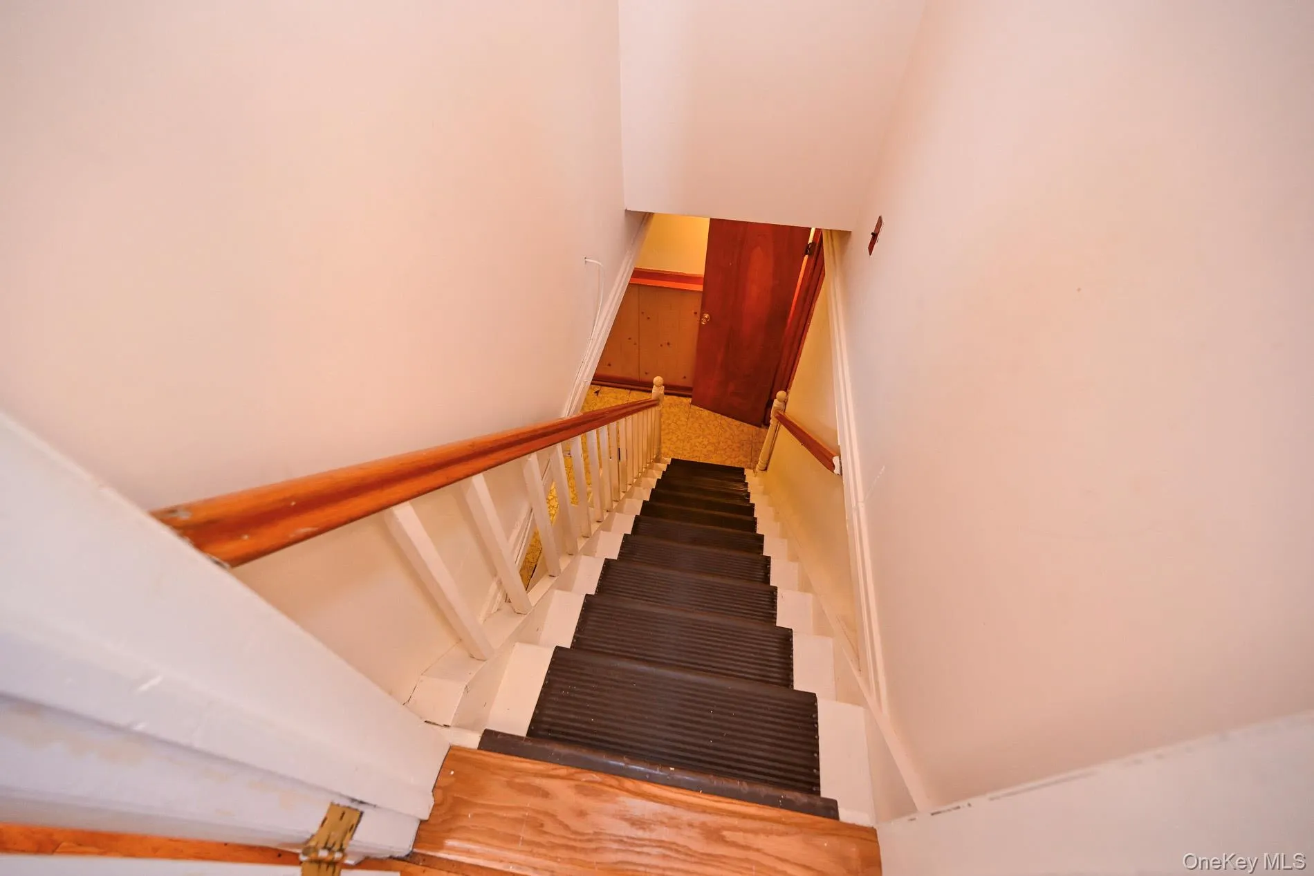 1073 Hancock Avenue, Hempstead, NY, 2 Bedrooms Bedrooms, 6 Rooms Rooms,1 BathroomBathrooms,Residential,For Rent,Hancock,0,1044956 1073 Hancock Avenue, Hempstead, NY, 2 Bedrooms Bedrooms, 6 Rooms Rooms,1 BathroomBathrooms,Residential,For Rent,Hancock,0,1044956
