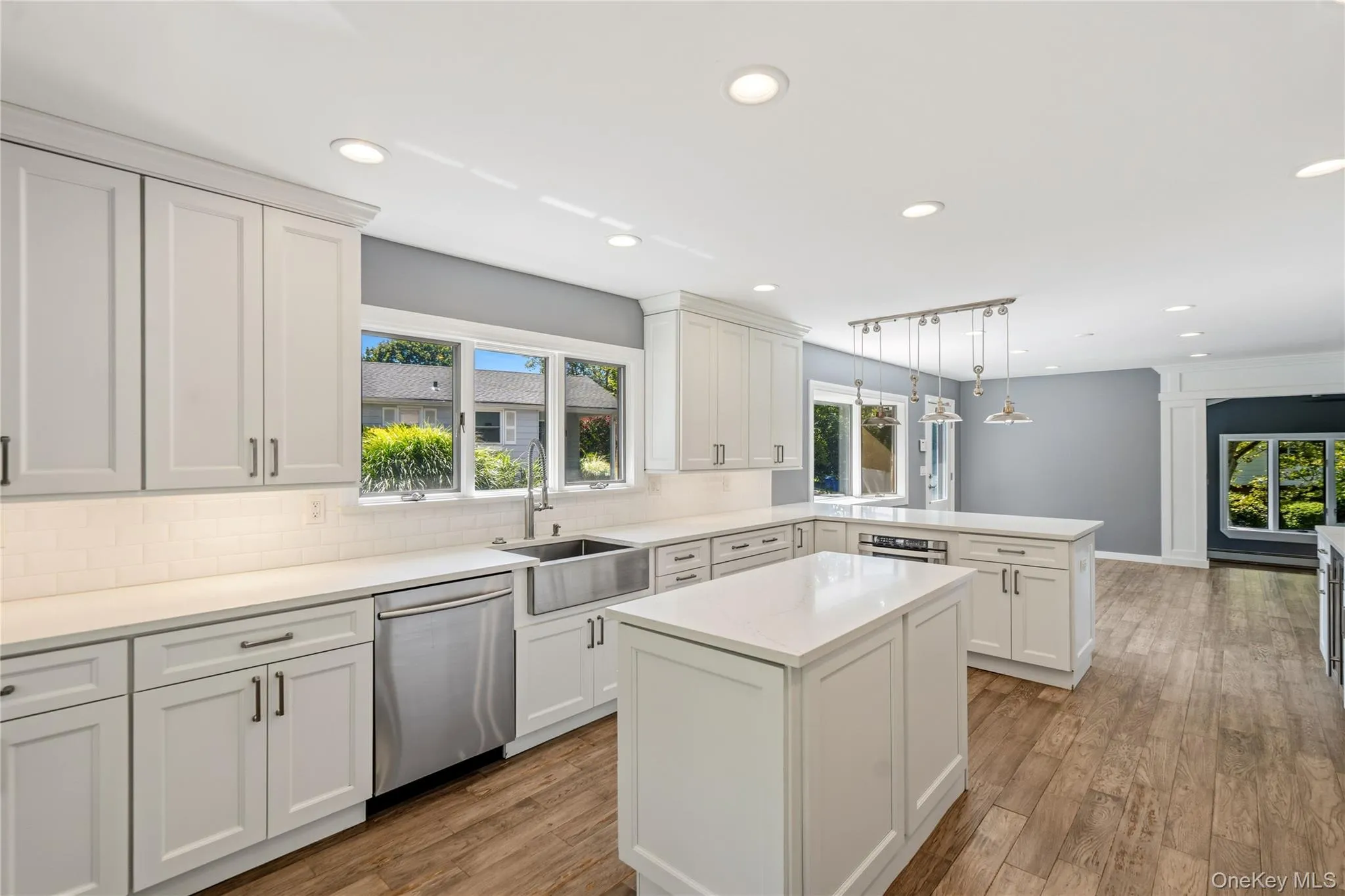 16 Westview Road, Huntington, NY, 3 Bedrooms Bedrooms, 7 Rooms Rooms,2 BathroomsBathrooms,Residential,For Rent,Westview,0,1044958 16 Westview Road, Huntington, NY, 3 Bedrooms Bedrooms, 7 Rooms Rooms,2 BathroomsBathrooms,Residential,For Rent,Westview,0,1044958