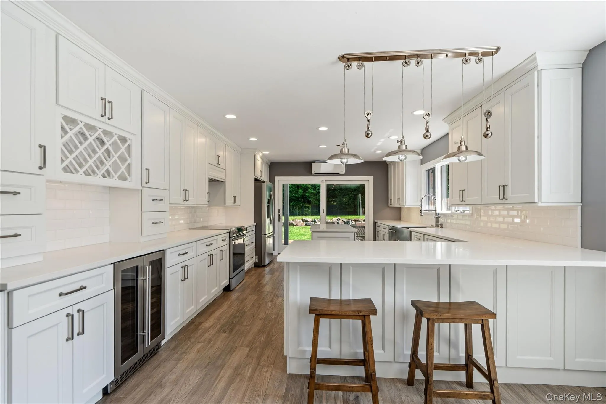 16 Westview Road, Huntington, NY, 3 Bedrooms Bedrooms, 7 Rooms Rooms,2 BathroomsBathrooms,Residential,For Rent,Westview,0,1044958 16 Westview Road, Huntington, NY, 3 Bedrooms Bedrooms, 7 Rooms Rooms,2 BathroomsBathrooms,Residential,For Rent,Westview,0,1044958