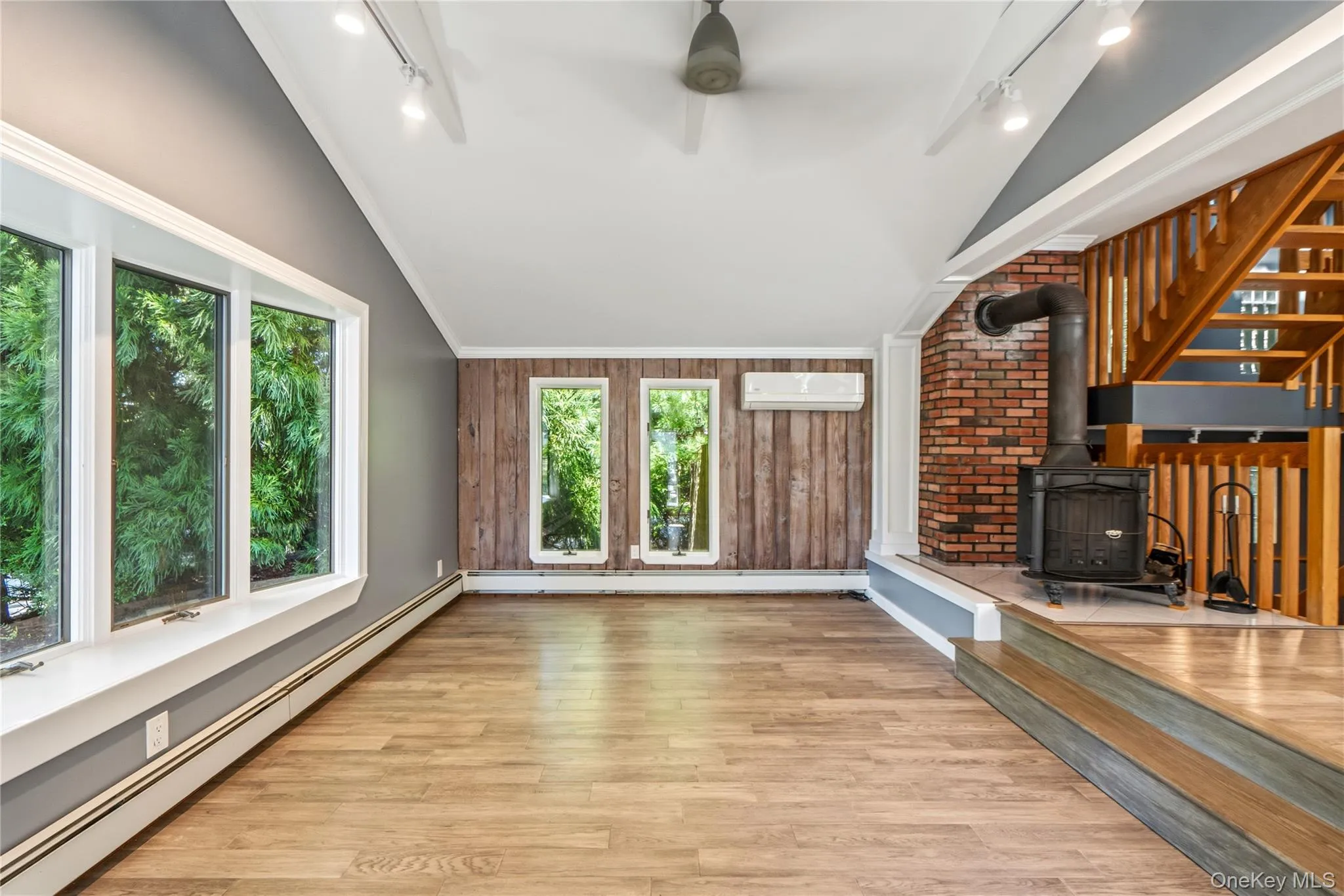 16 Westview Road, Huntington, NY, 3 Bedrooms Bedrooms, 7 Rooms Rooms,2 BathroomsBathrooms,Residential,For Rent,Westview,0,1044958 16 Westview Road, Huntington, NY, 3 Bedrooms Bedrooms, 7 Rooms Rooms,2 BathroomsBathrooms,Residential,For Rent,Westview,0,1044958