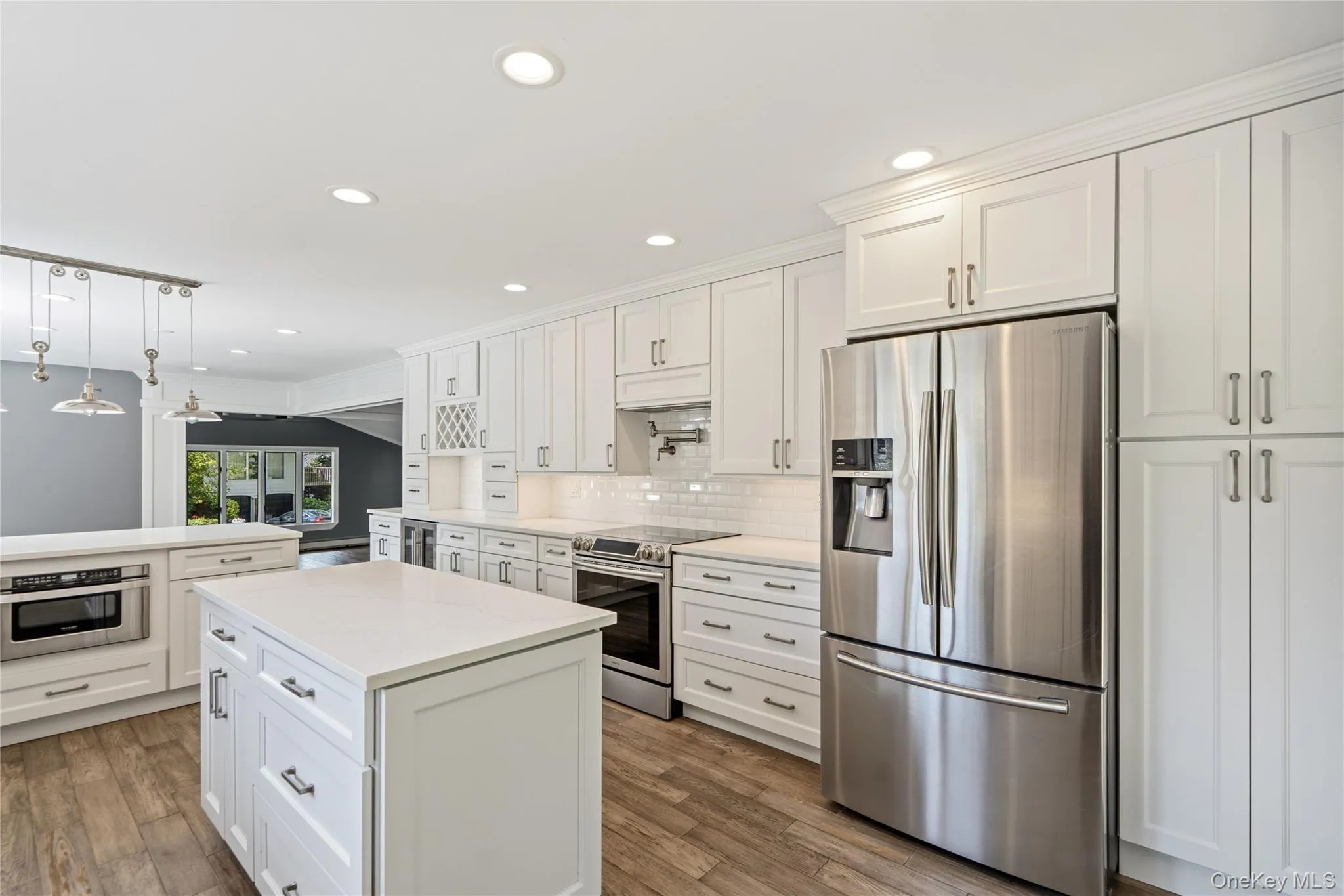 16 Westview Road, Huntington, NY, 3 Bedrooms Bedrooms, 7 Rooms Rooms,2 BathroomsBathrooms,Residential,For Rent,Westview,0,1044958 16 Westview Road, Huntington, NY, 3 Bedrooms Bedrooms, 7 Rooms Rooms,2 BathroomsBathrooms,Residential,For Rent,Westview,0,1044958
