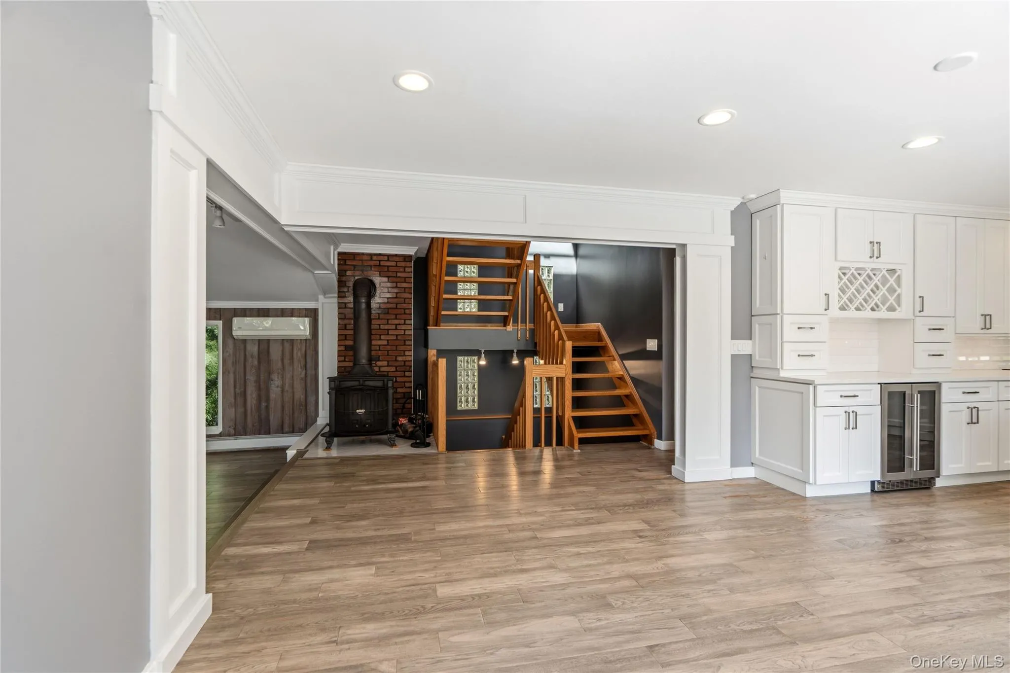 16 Westview Road, Huntington, NY, 3 Bedrooms Bedrooms, 7 Rooms Rooms,2 BathroomsBathrooms,Residential,For Rent,Westview,0,1044958 16 Westview Road, Huntington, NY, 3 Bedrooms Bedrooms, 7 Rooms Rooms,2 BathroomsBathrooms,Residential,For Rent,Westview,0,1044958