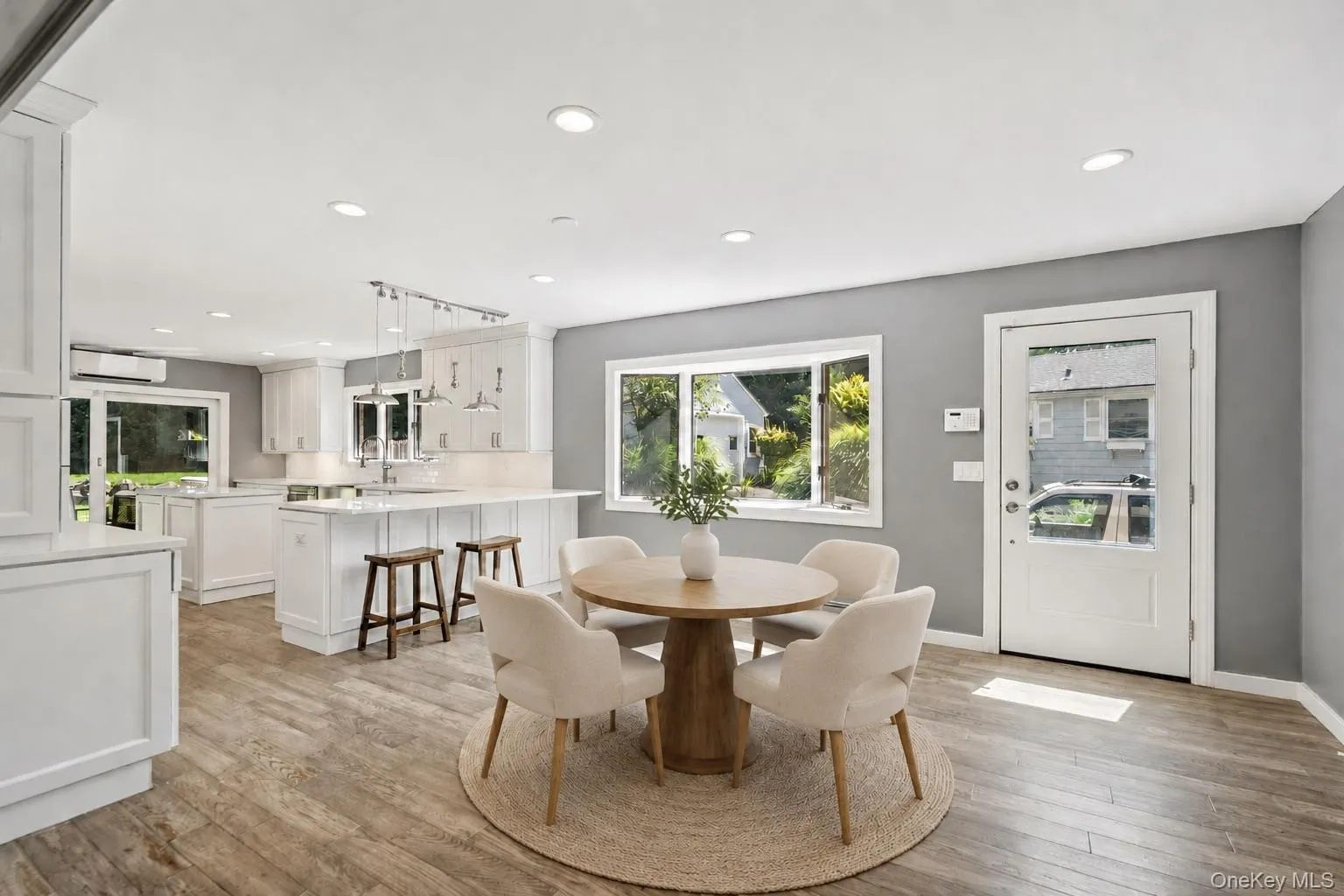 16 Westview Road, Huntington, NY, 3 Bedrooms Bedrooms, 7 Rooms Rooms,2 BathroomsBathrooms,Residential,For Rent,Westview,0,1044958 16 Westview Road, Huntington, NY, 3 Bedrooms Bedrooms, 7 Rooms Rooms,2 BathroomsBathrooms,Residential,For Rent,Westview,0,1044958