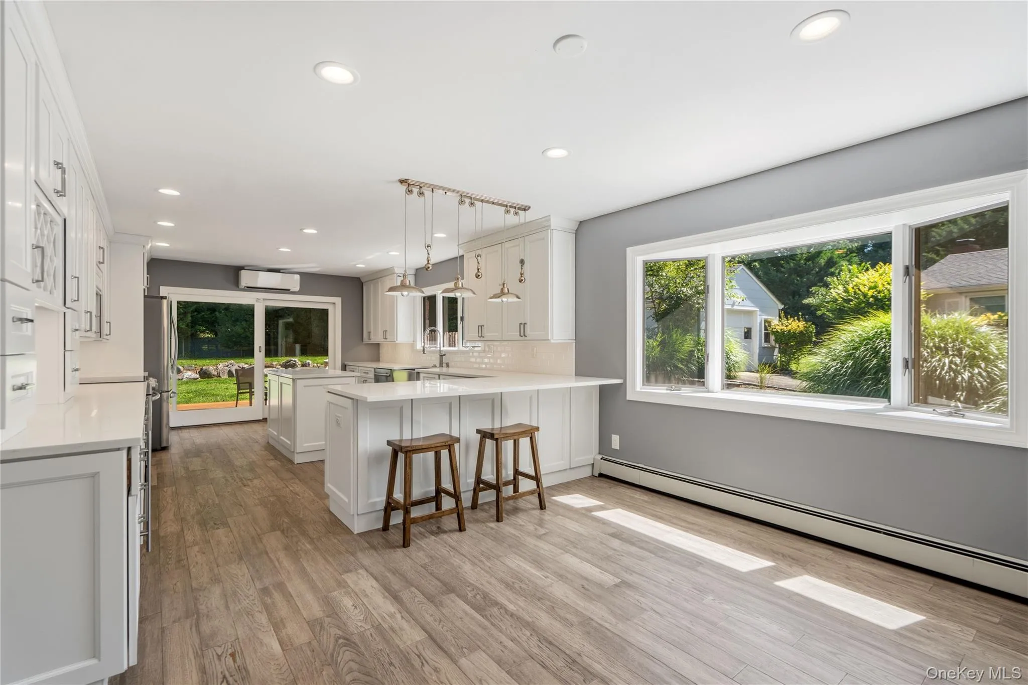 16 Westview Road, Huntington, NY, 3 Bedrooms Bedrooms, 7 Rooms Rooms,2 BathroomsBathrooms,Residential,For Rent,Westview,0,1044958 16 Westview Road, Huntington, NY, 3 Bedrooms Bedrooms, 7 Rooms Rooms,2 BathroomsBathrooms,Residential,For Rent,Westview,0,1044958