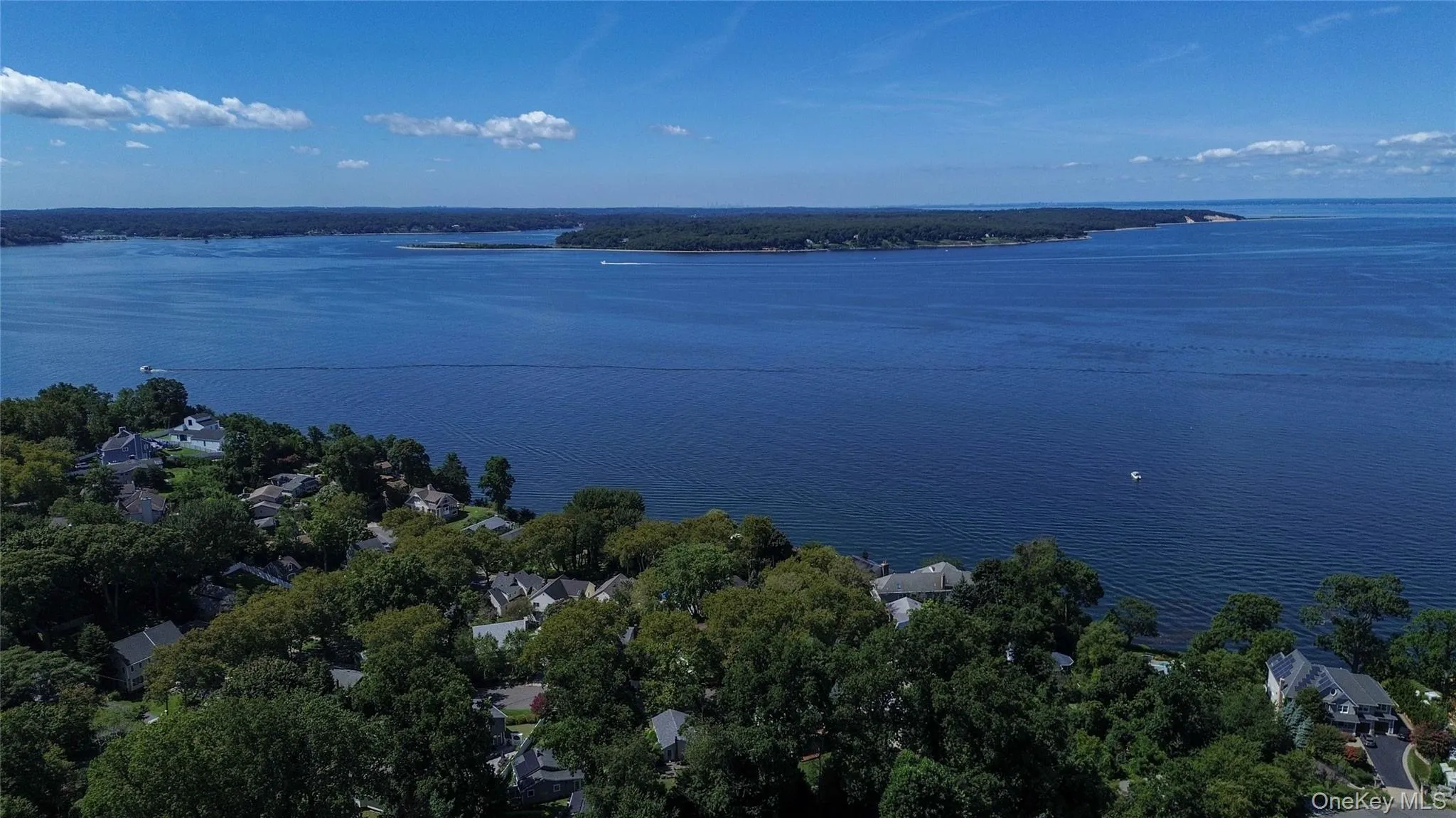 16 Westview Road, Huntington, NY, 3 Bedrooms Bedrooms, 7 Rooms Rooms,2 BathroomsBathrooms,Residential,For Rent,Westview,0,1044958 16 Westview Road, Huntington, NY, 3 Bedrooms Bedrooms, 7 Rooms Rooms,2 BathroomsBathrooms,Residential,For Rent,Westview,0,1044958