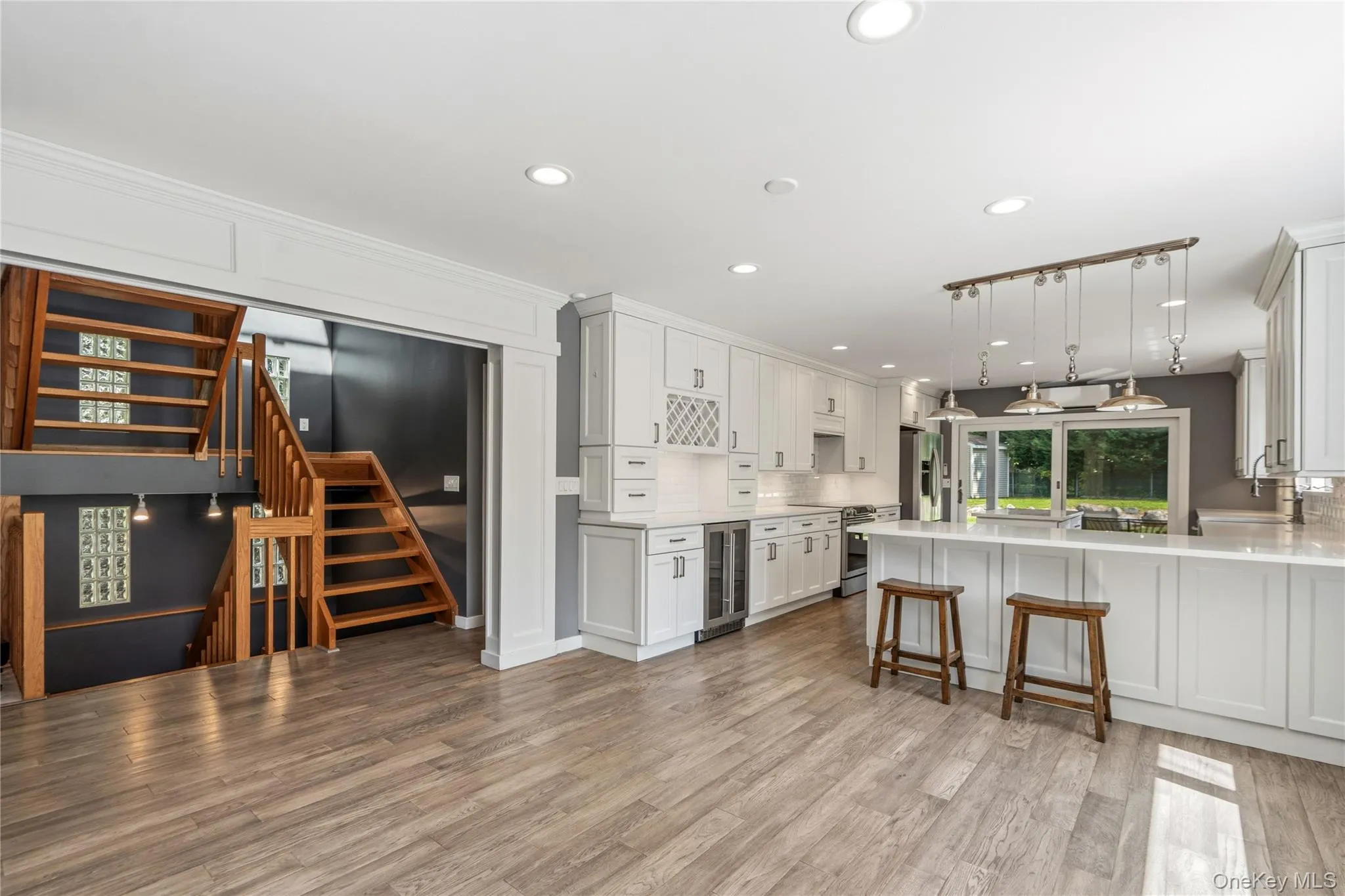 16 Westview Road, Huntington, NY, 3 Bedrooms Bedrooms, 7 Rooms Rooms,2 BathroomsBathrooms,Residential,For Rent,Westview,0,1044958 16 Westview Road, Huntington, NY, 3 Bedrooms Bedrooms, 7 Rooms Rooms,2 BathroomsBathrooms,Residential,For Rent,Westview,0,1044958