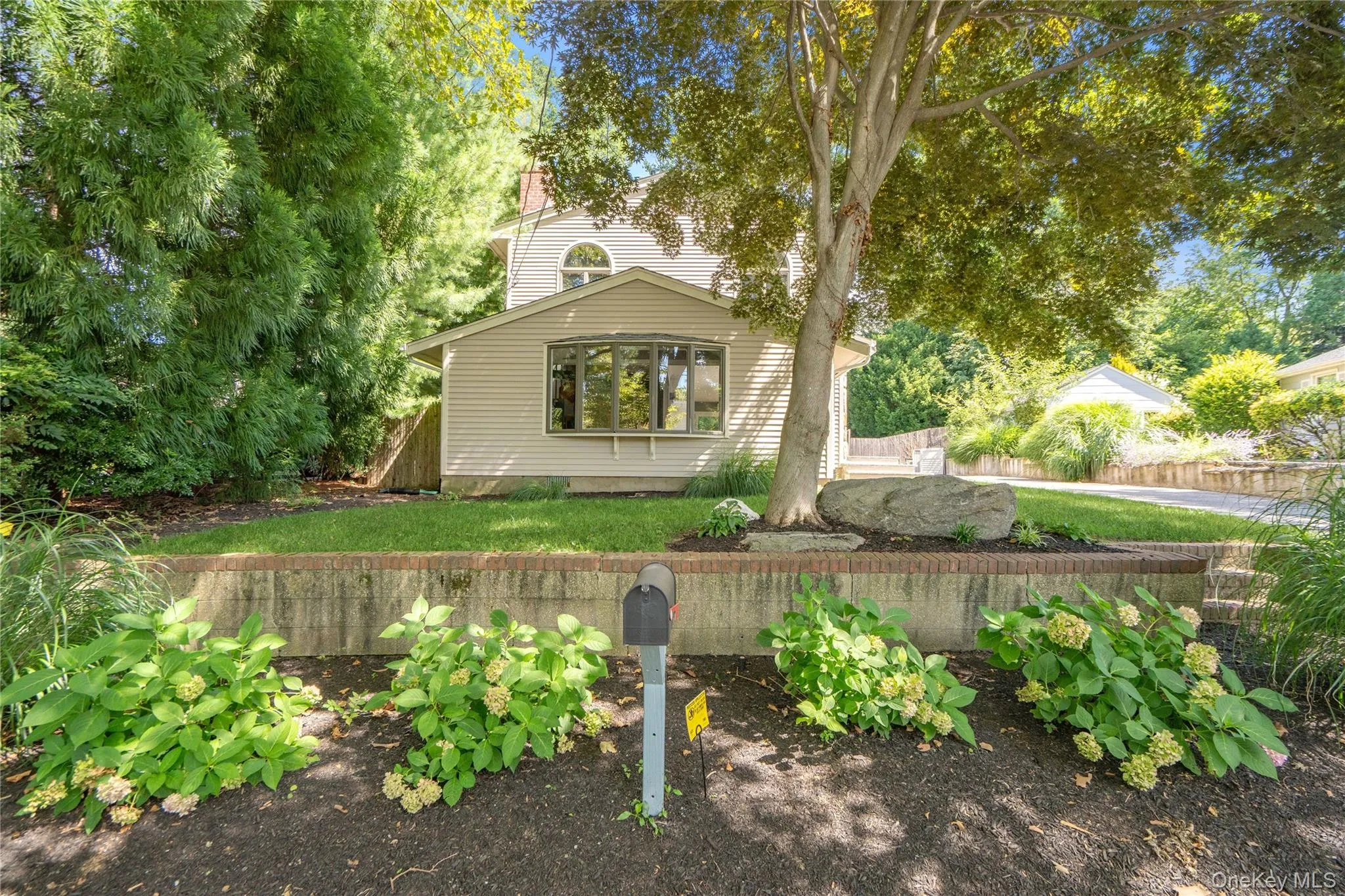 16 Westview Road, Huntington, NY, 3 Bedrooms Bedrooms, 7 Rooms Rooms,2 BathroomsBathrooms,Residential,For Rent,Westview,0,1044958 16 Westview Road, Huntington, NY, 3 Bedrooms Bedrooms, 7 Rooms Rooms,2 BathroomsBathrooms,Residential,For Rent,Westview,0,1044958