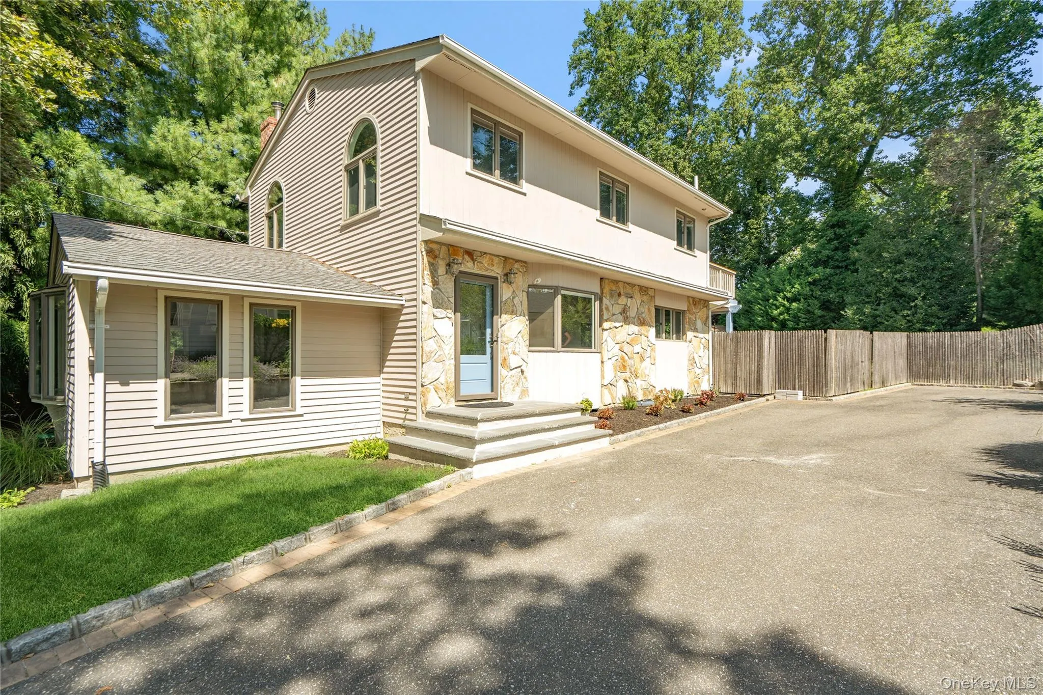 16 Westview Road, Huntington, NY, 3 Bedrooms Bedrooms, 7 Rooms Rooms,2 BathroomsBathrooms,Residential,For Rent,Westview,0,1044958 16 Westview Road, Huntington, NY, 3 Bedrooms Bedrooms, 7 Rooms Rooms,2 BathroomsBathrooms,Residential,For Rent,Westview,0,1044958