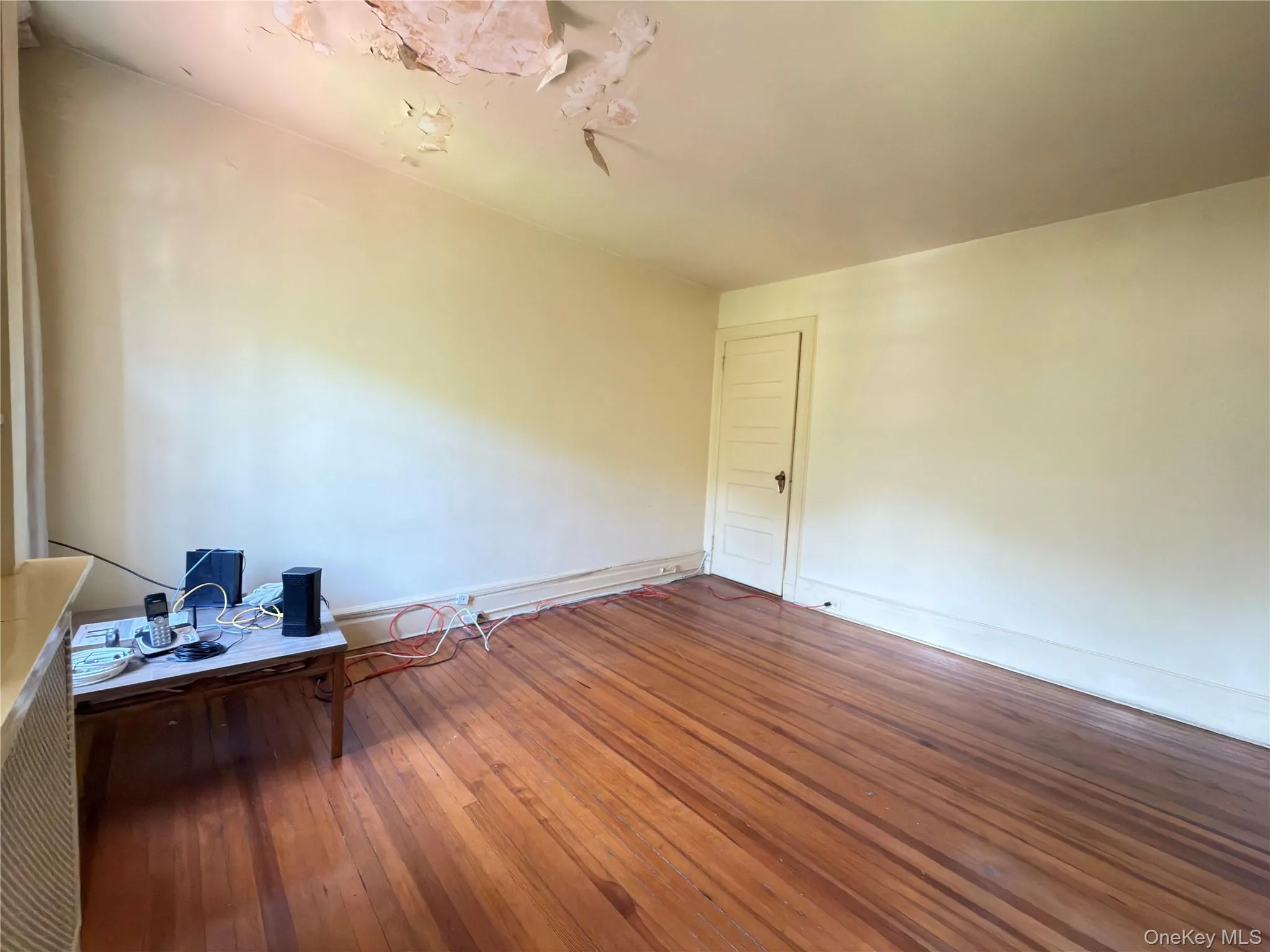 52 Slocum Crescent, New York, NY, 4 Bedrooms Bedrooms, 7 Rooms Rooms,2 BathroomsBathrooms,Residential,For Rent,Slocum,0,1044959 52 Slocum Crescent, New York, NY, 4 Bedrooms Bedrooms, 7 Rooms Rooms,2 BathroomsBathrooms,Residential,For Rent,Slocum,0,1044959