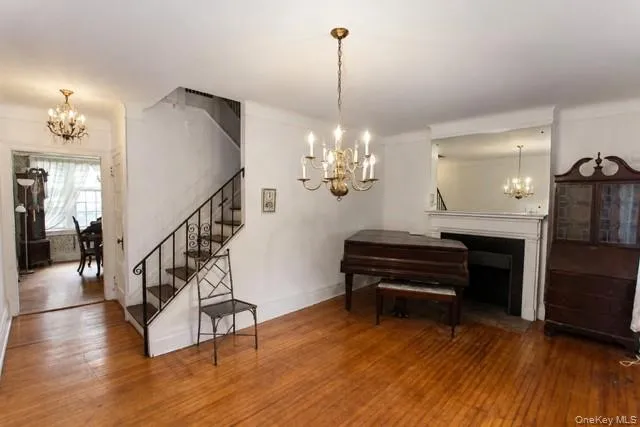 52 Slocum Crescent, New York, NY, 4 Bedrooms Bedrooms, 7 Rooms Rooms,2 BathroomsBathrooms,Residential,For Rent,Slocum,0,1044959 52 Slocum Crescent, New York, NY, 4 Bedrooms Bedrooms, 7 Rooms Rooms,2 BathroomsBathrooms,Residential,For Rent,Slocum,0,1044959