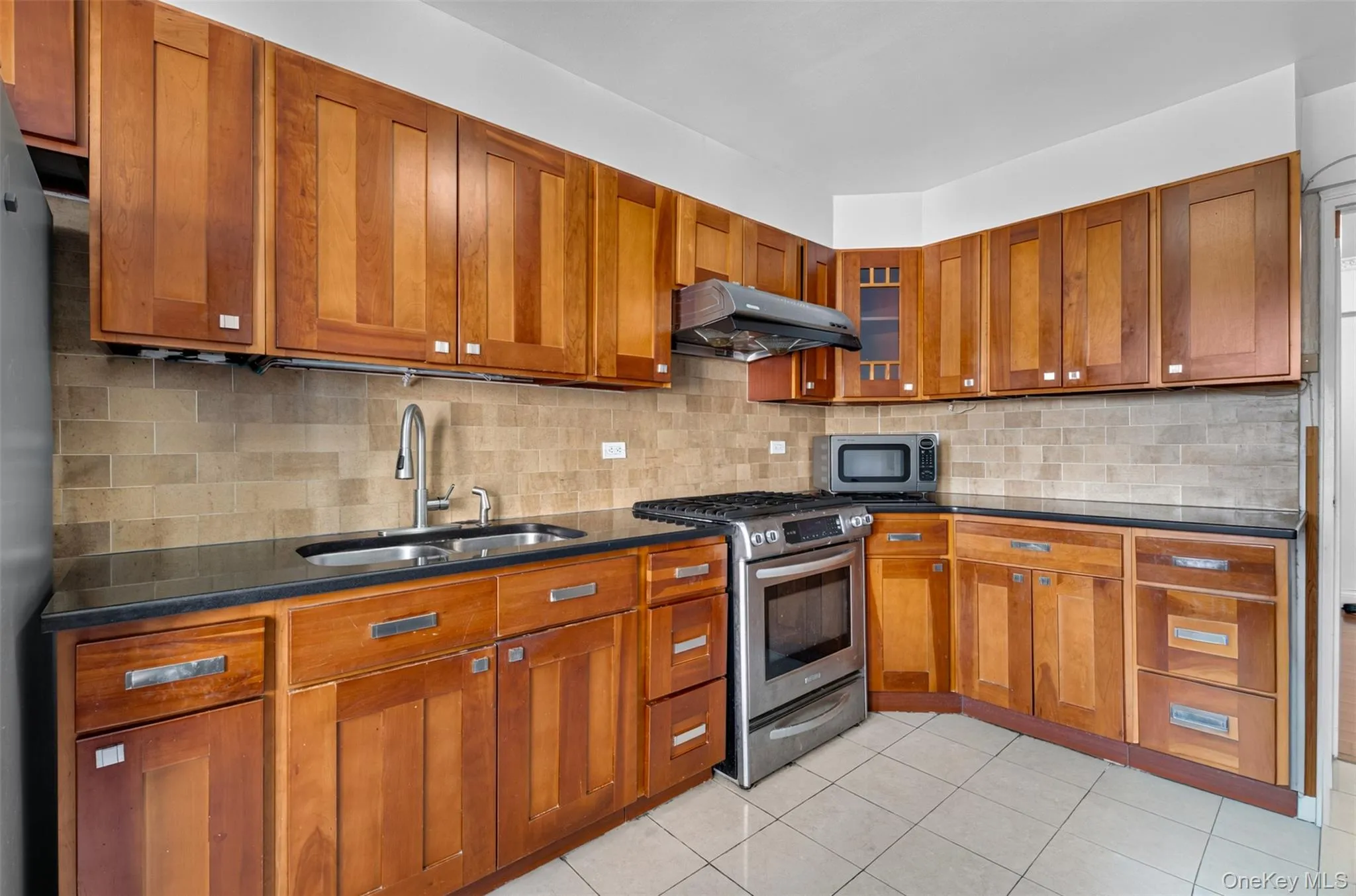 29-30 137th Street, New York, NY, 3 Bedrooms Bedrooms, 6 Rooms Rooms,2 BathroomsBathrooms,Residential,For Rent,137th,0,1044962 29-30 137th Street, New York, NY, 3 Bedrooms Bedrooms, 6 Rooms Rooms,2 BathroomsBathrooms,Residential,For Rent,137th,0,1044962