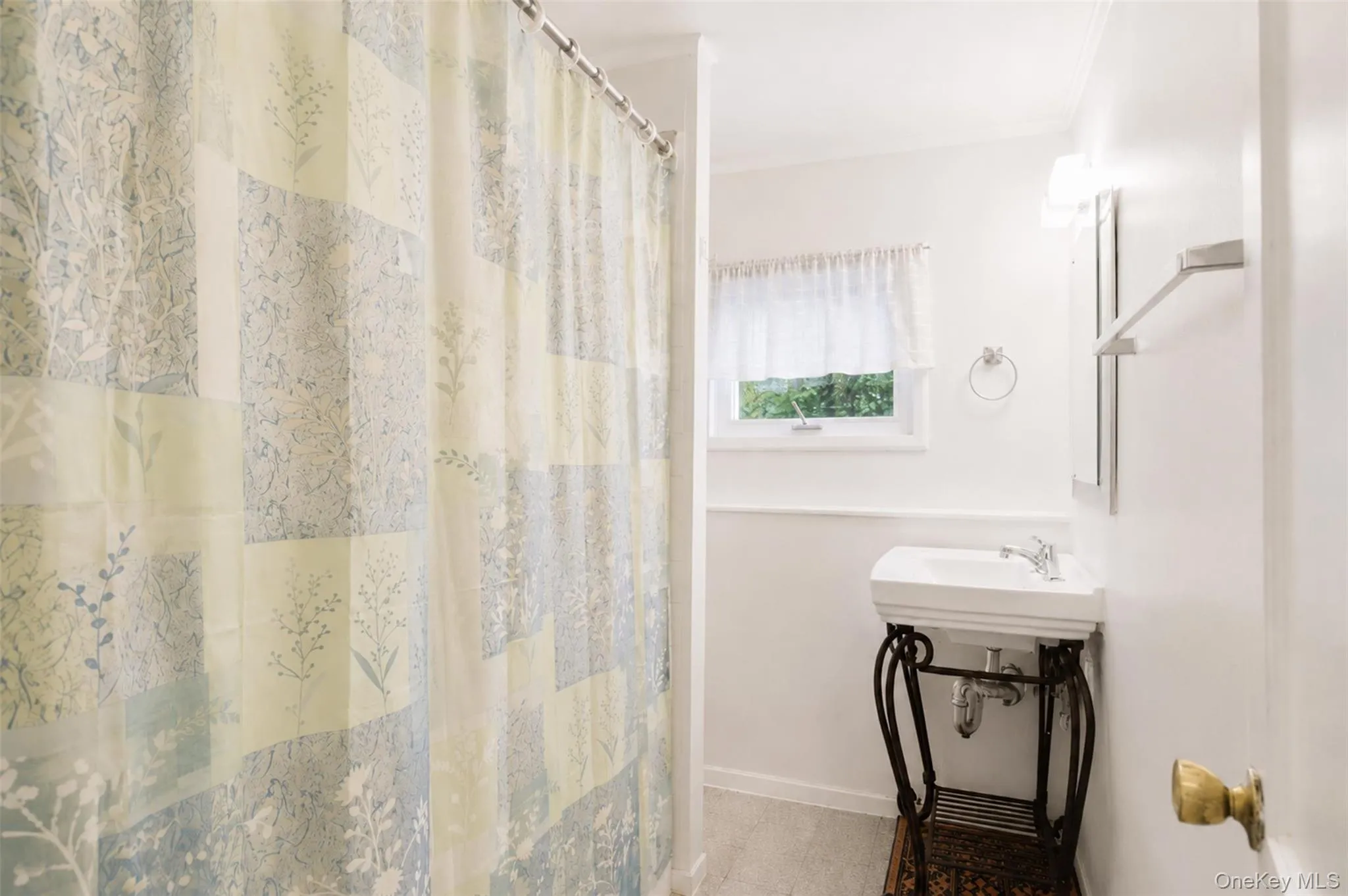 7 Caravella Lane, Ramapo, NY, 4 Bedrooms Bedrooms, 6 Rooms Rooms,2 BathroomsBathrooms,Residential,For Rent,Caravella,0,1044965 7 Caravella Lane, Ramapo, NY, 4 Bedrooms Bedrooms, 6 Rooms Rooms,2 BathroomsBathrooms,Residential,For Rent,Caravella,0,1044965