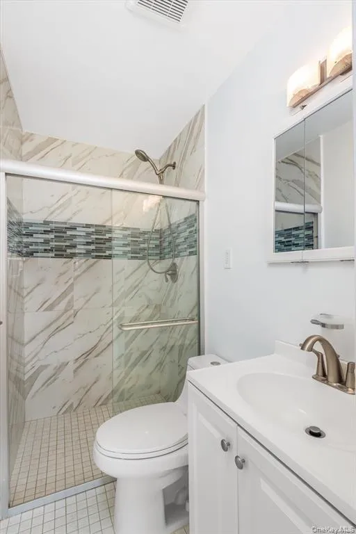 70-12 Caldwell Avenue, New York, NY, 3 Bedrooms Bedrooms, 6 Rooms Rooms,2 BathroomsBathrooms,Residential Lease,For Rent,Caldwell,0,1044967 70-12 Caldwell Avenue, New York, NY, 3 Bedrooms Bedrooms, 6 Rooms Rooms,2 BathroomsBathrooms,Residential Lease,For Rent,Caldwell,0,1044967