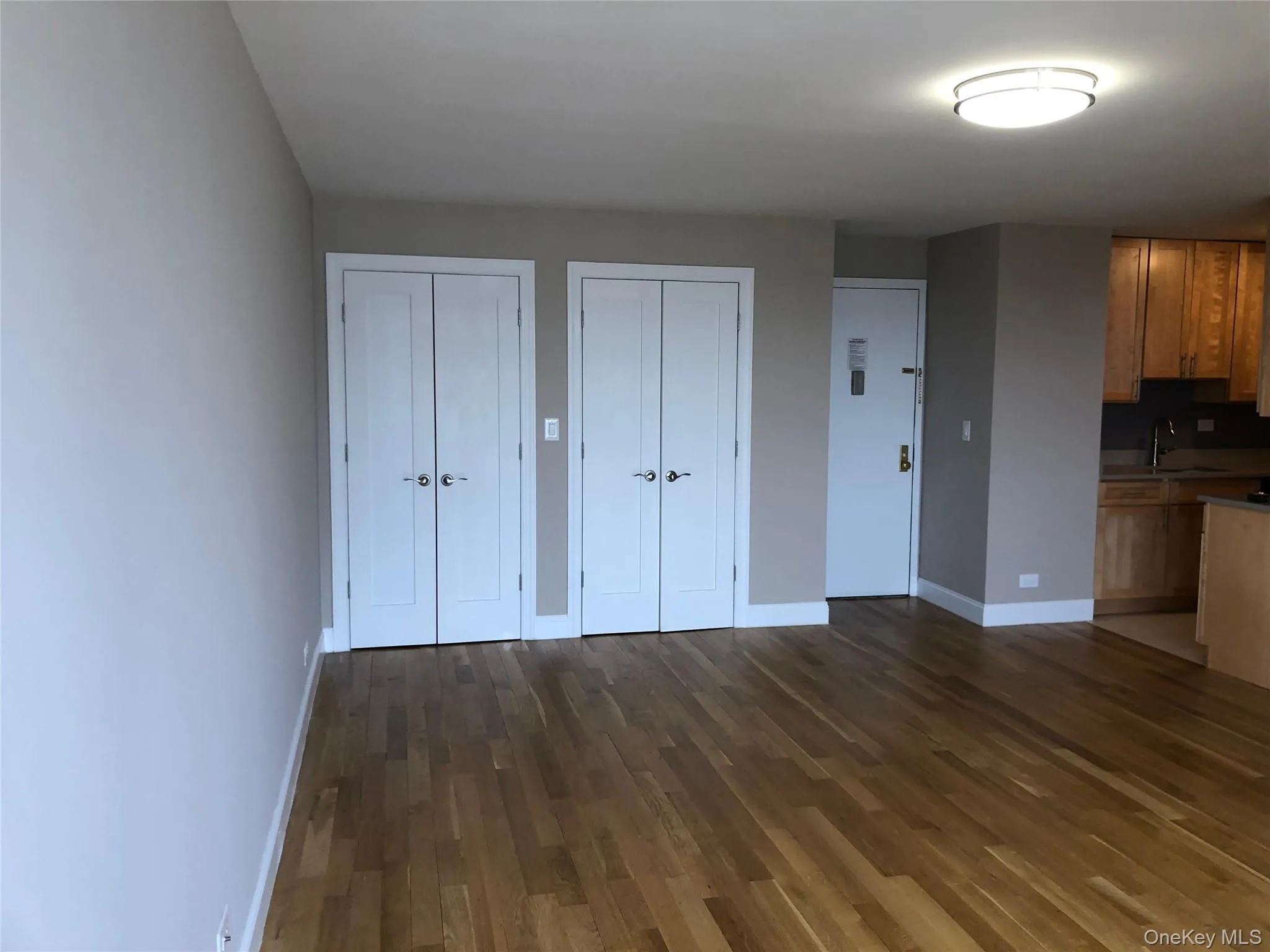 123-33 83rd Avenue, New York, NY, 3 Rooms Rooms,1 BathroomBathrooms,Residential Lease,For Rent,83rd,0,1044977 123-33 83rd Avenue, New York, NY, 3 Rooms Rooms,1 BathroomBathrooms,Residential Lease,For Rent,83rd,0,1044977