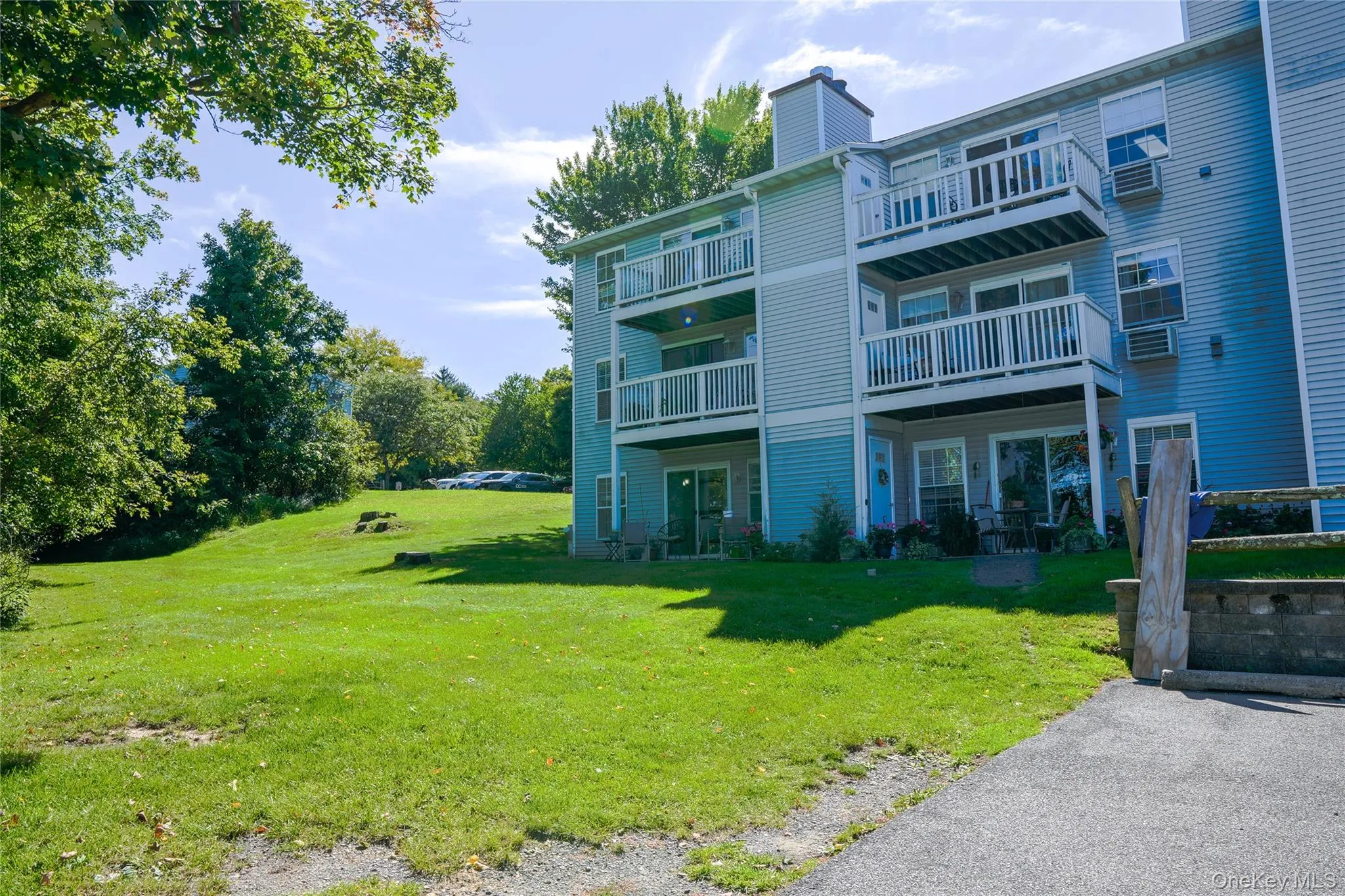Enjoy time on the patio or grass area. Enjoy time on the patio or grass area.